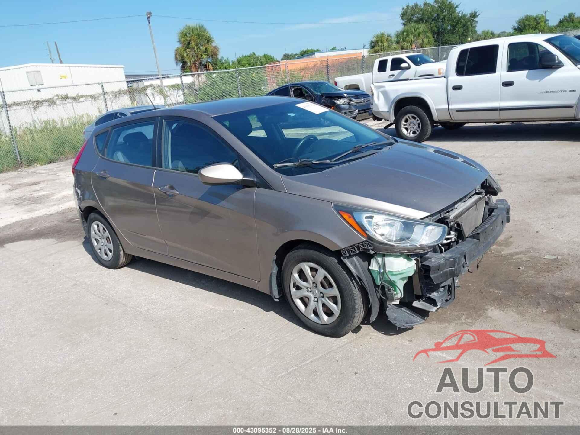 HYUNDAI ACCENT 2014 - KMHCT5AE6EU141176