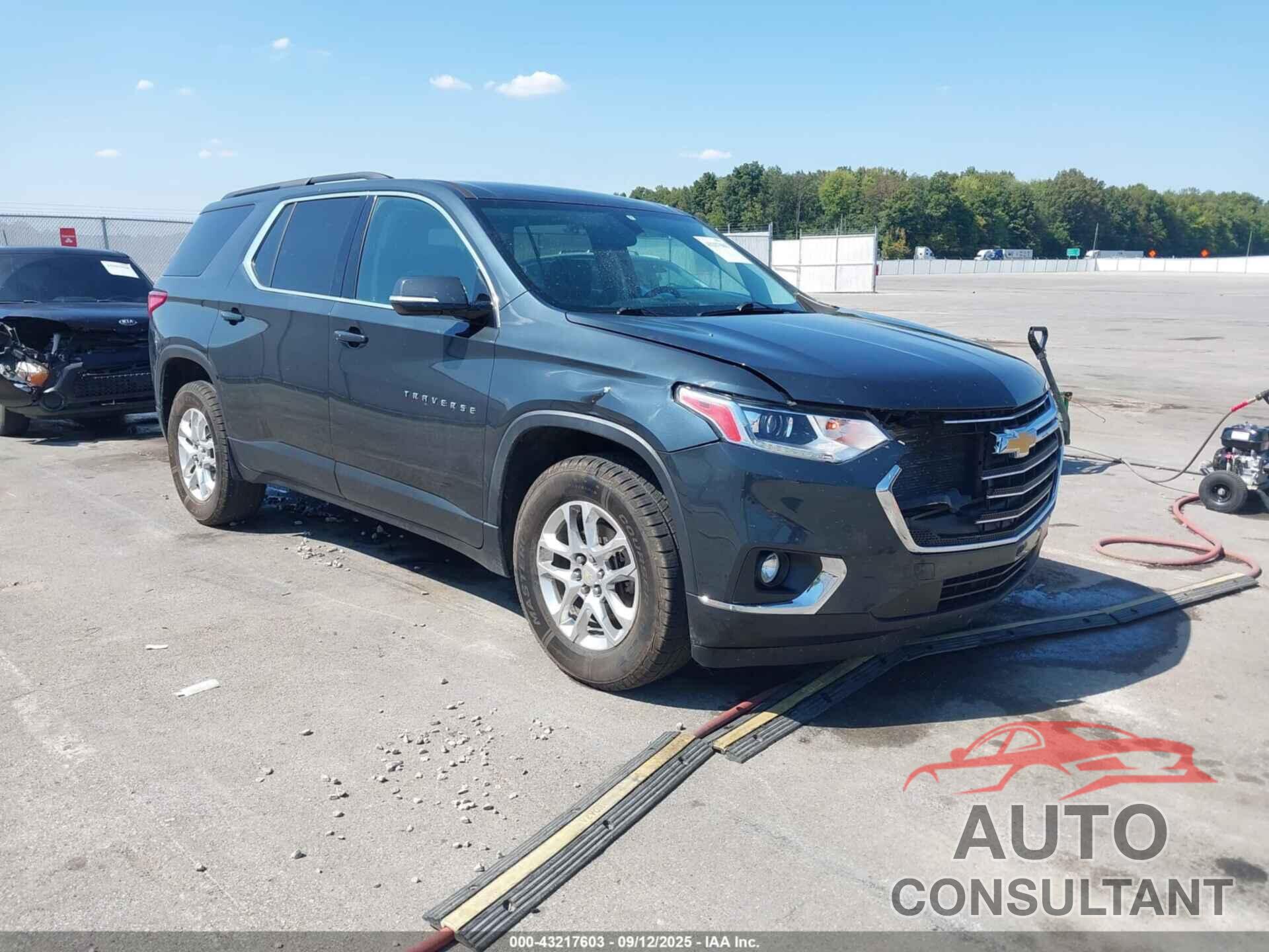 CHEVROLET TRAVERSE 2019 - 1GNERGKW1KJ209872