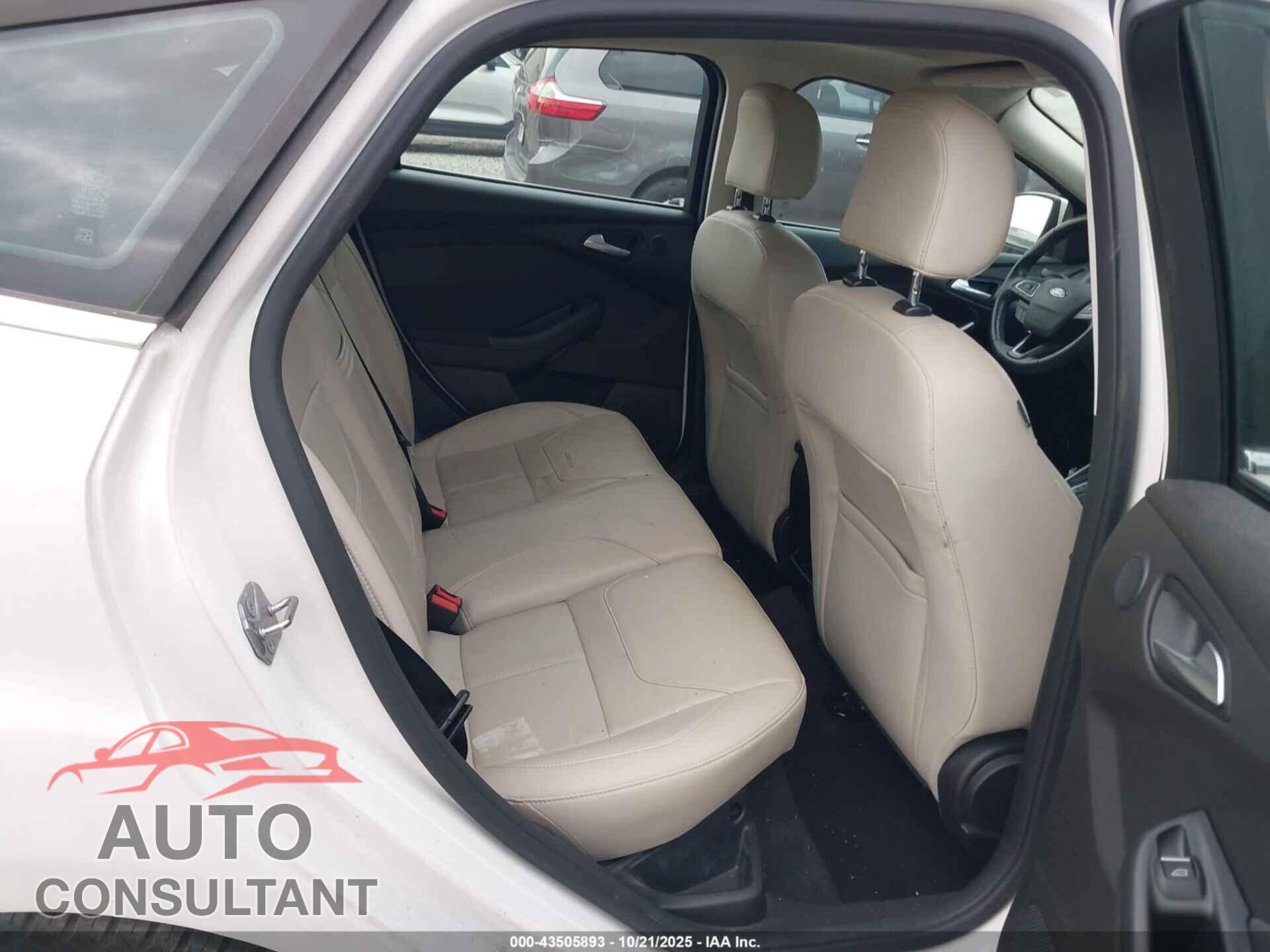 FORD FOCUS 2016 - 1FADP3N26GL222971