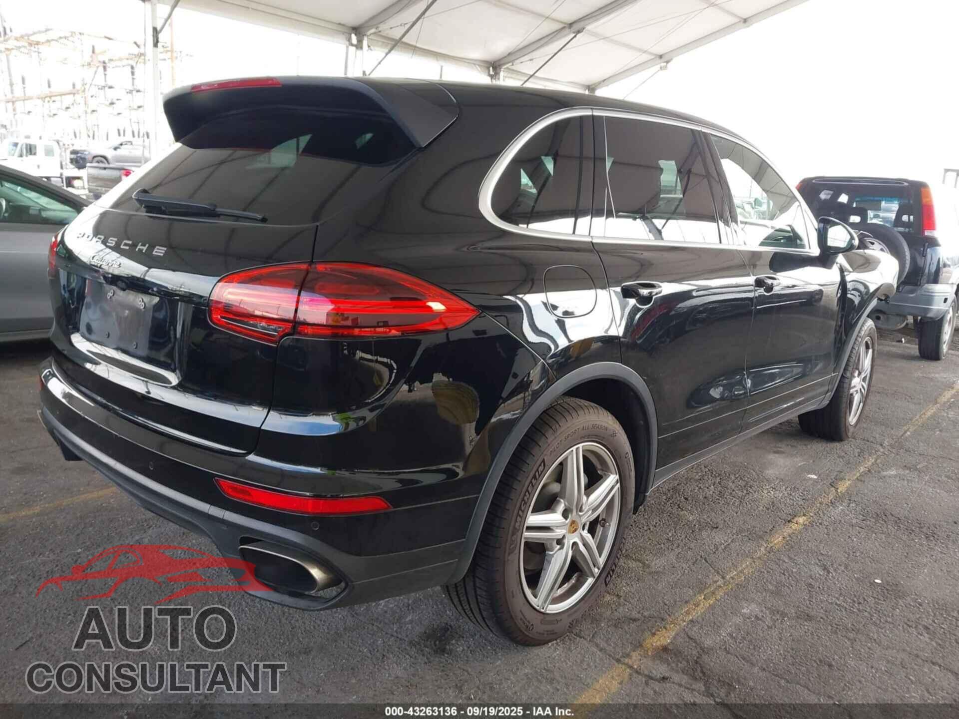PORSCHE CAYENNE 2016 - WP1AA2A22GLA03311