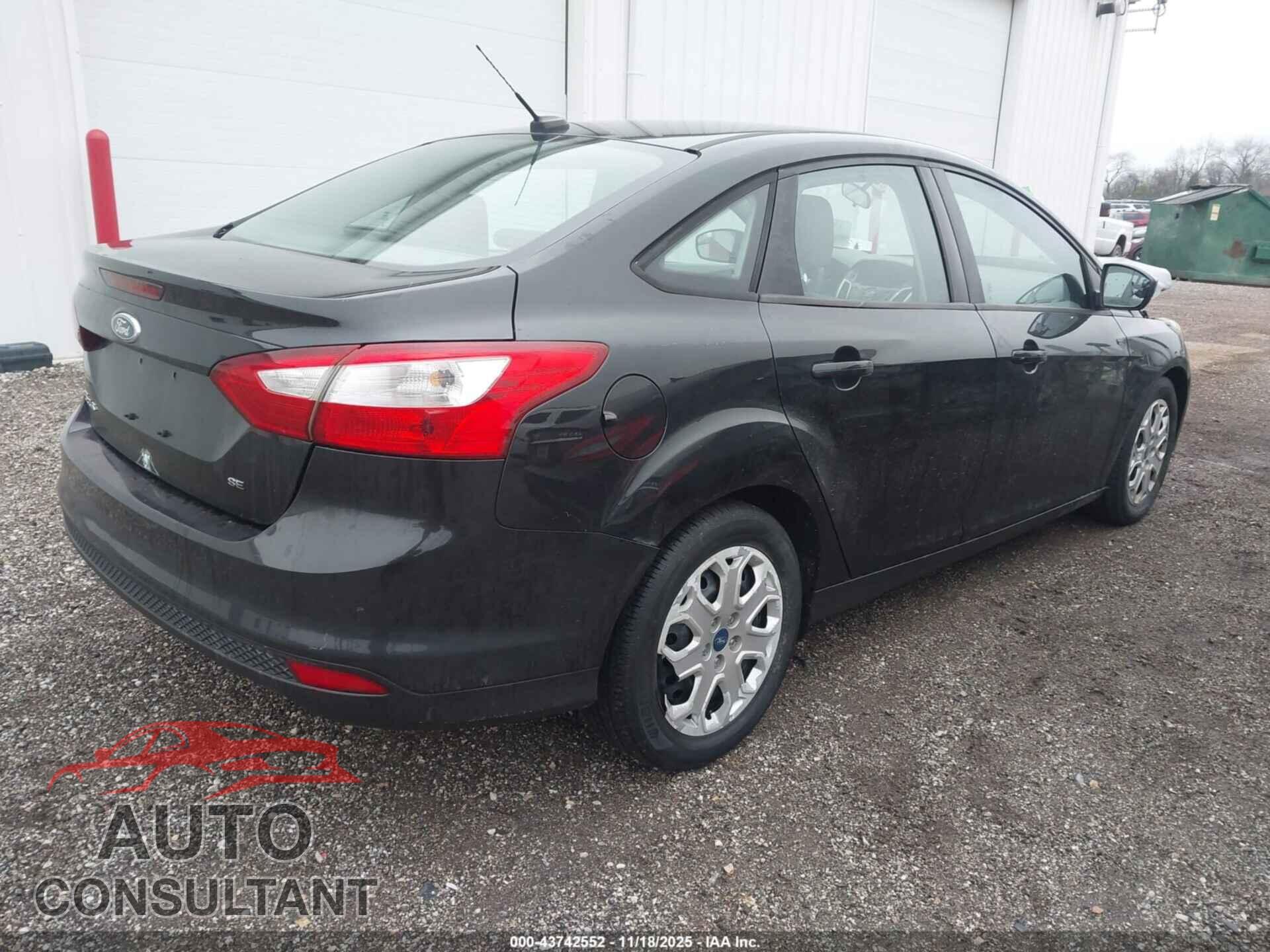 FORD FOCUS 2012 - 1FAHP3F23CL307955