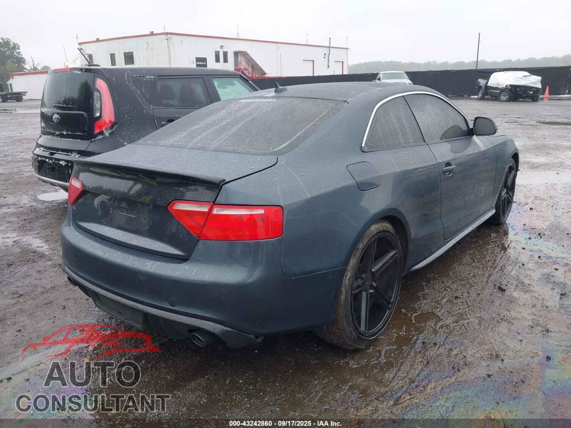 AUDI A5 2009 - WAUDK78T99A049379