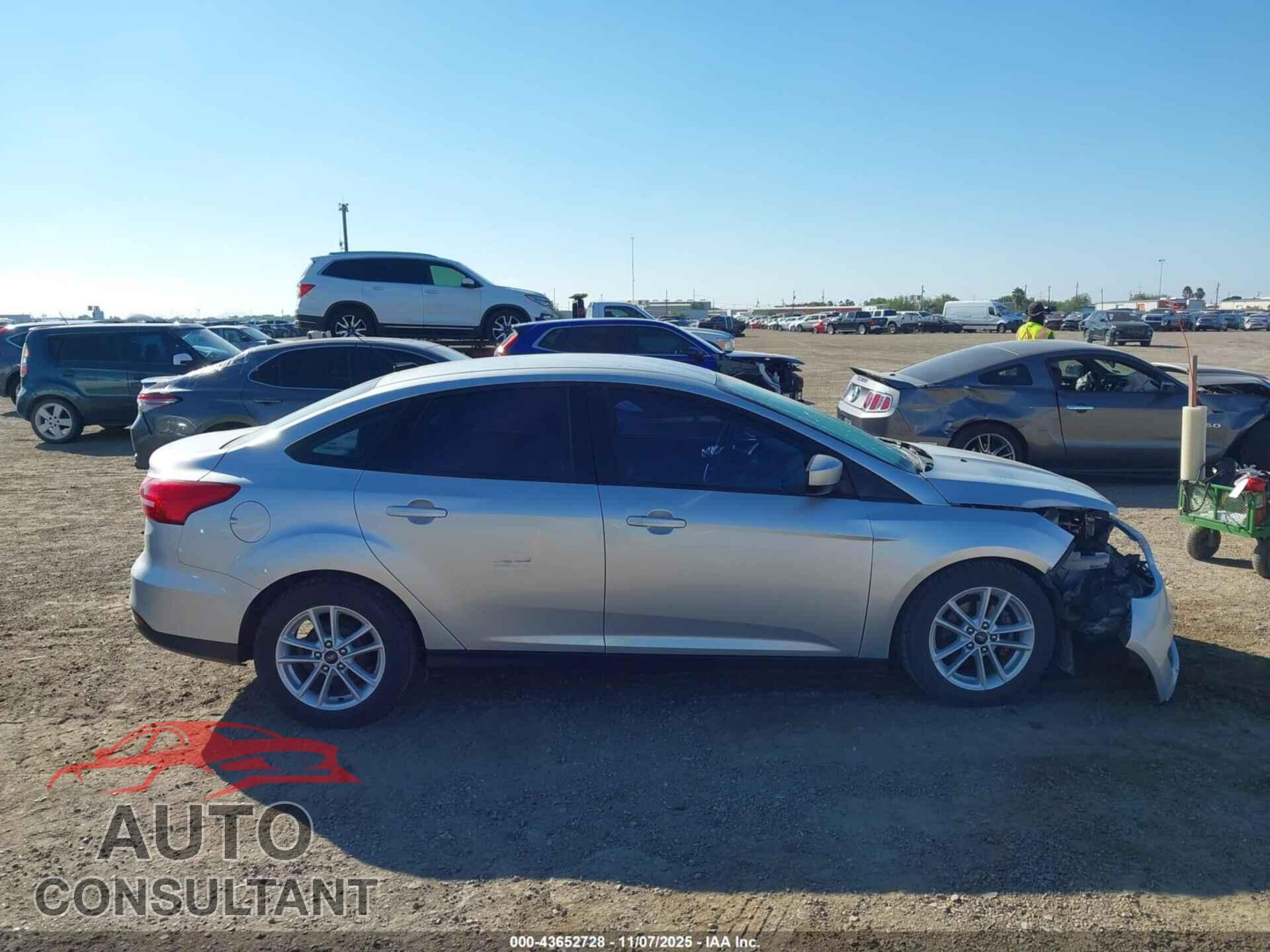 FORD FOCUS 2018 - 1FADP3F27JL210740