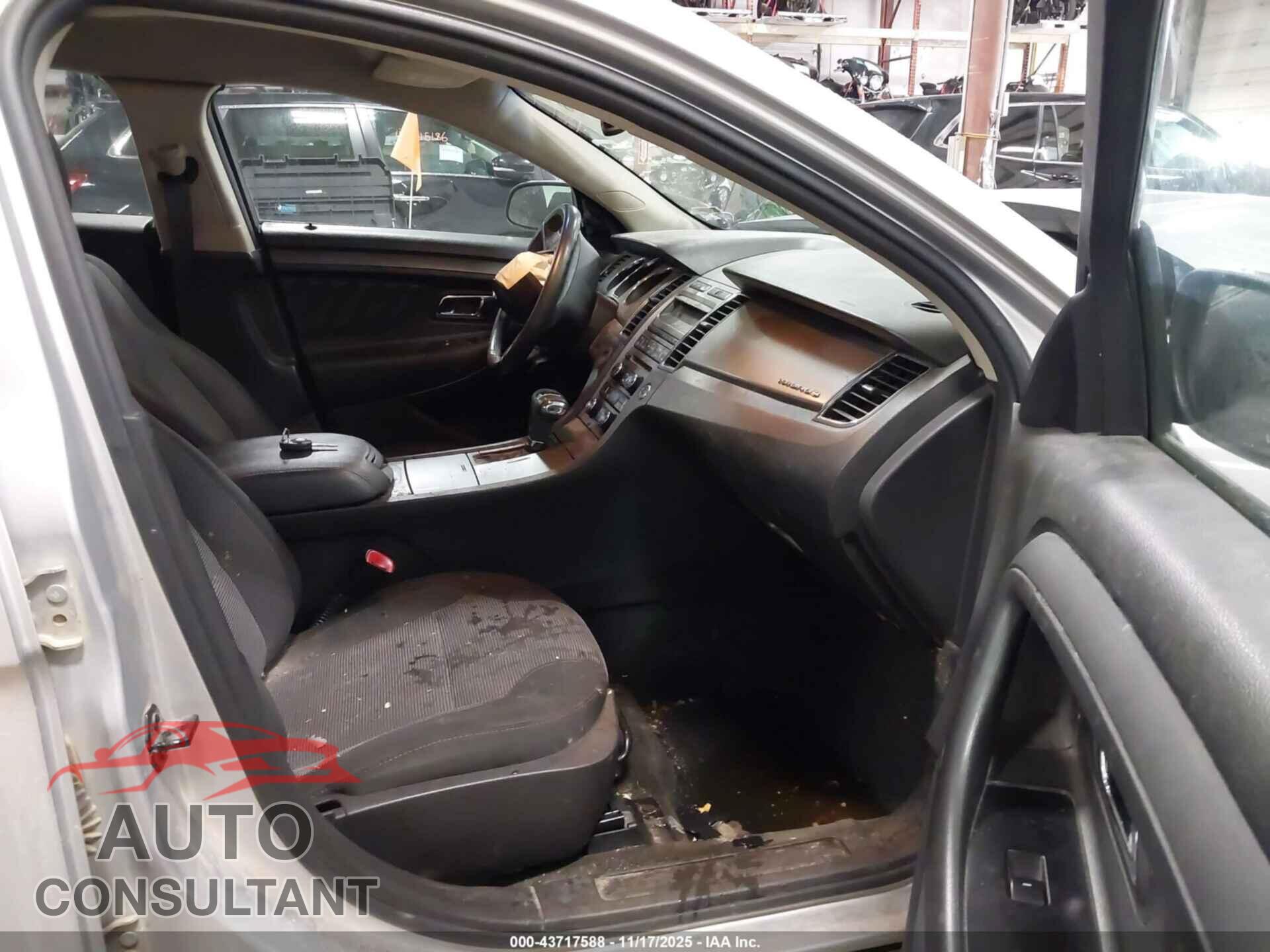 FORD TAURUS 2011 - 1FAHP2EW5BG165128