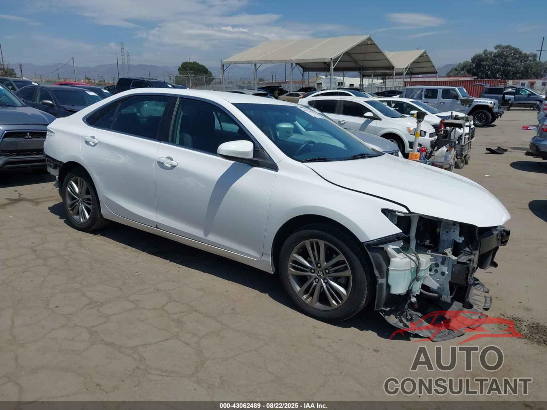 TOYOTA CAMRY 2016 - 4T1BF1FK4GU151475