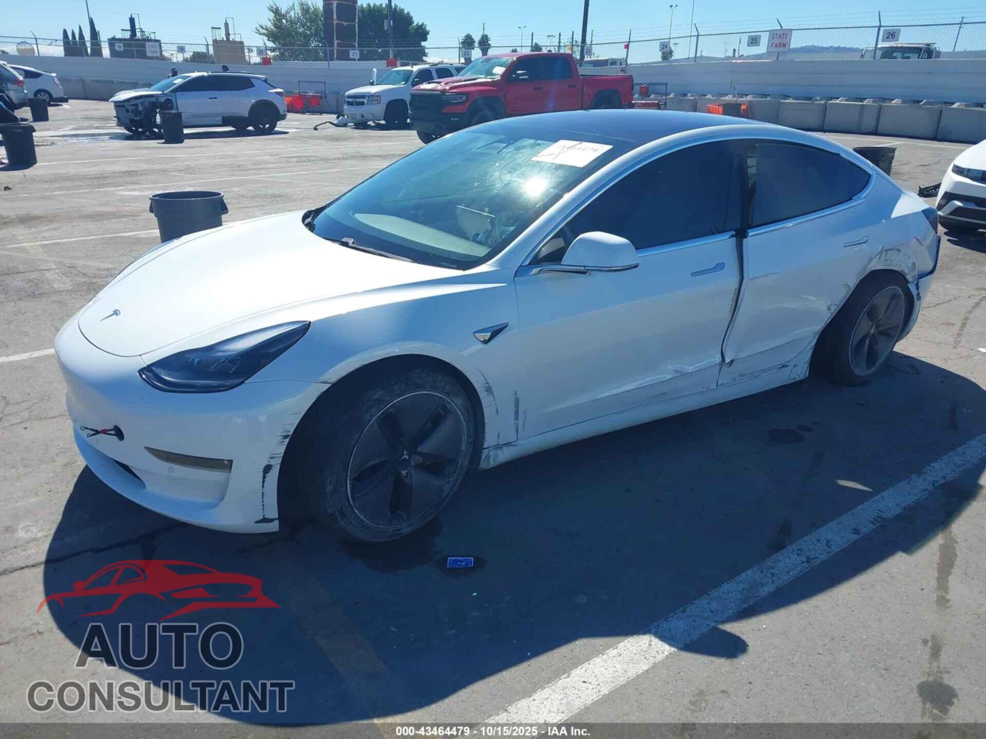 TESLA MODEL 3 2018 - 5YJ3E1EA0JF168813