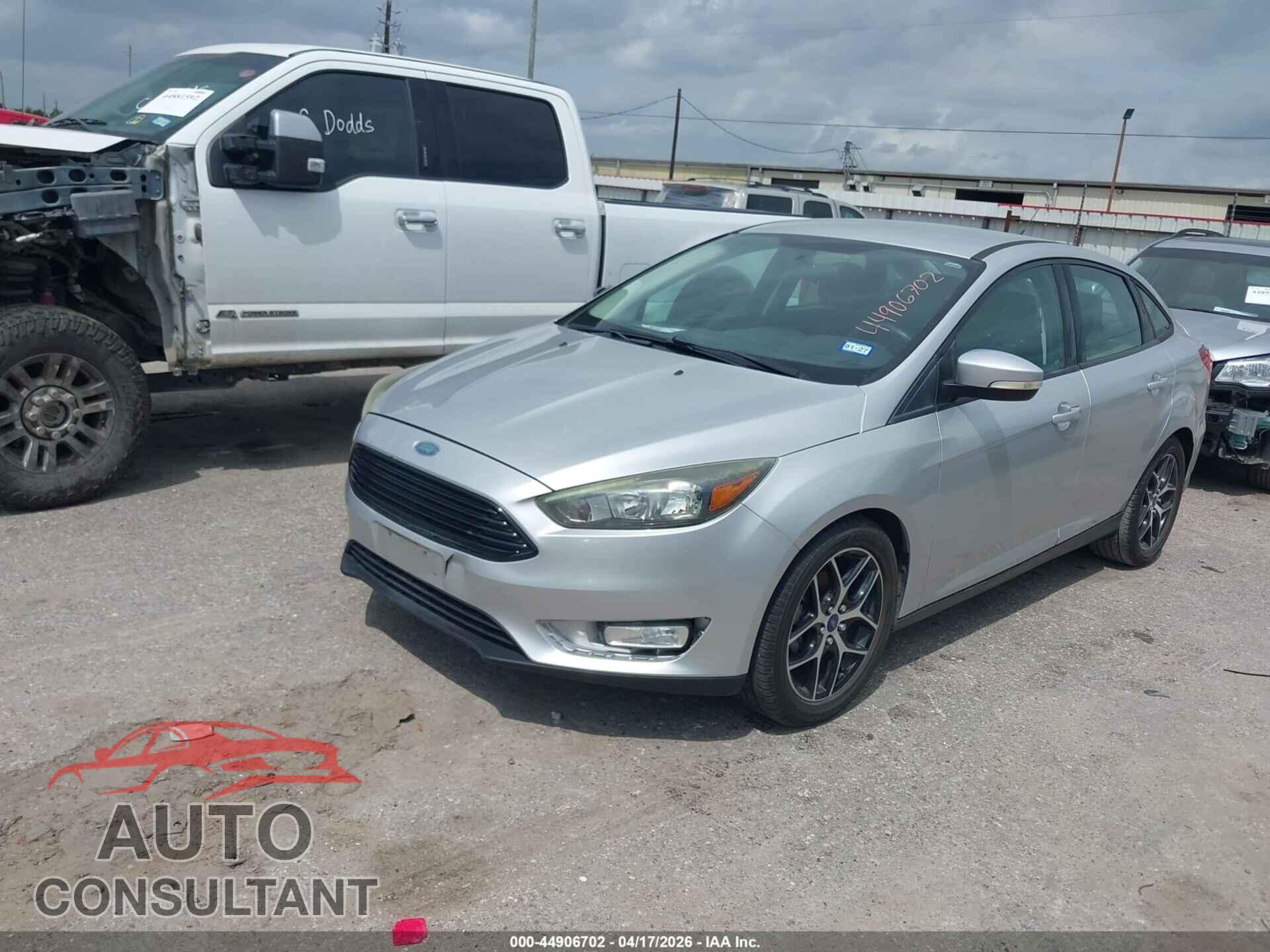 FORD FOCUS 2017 - 1FADP3FEXHL283816