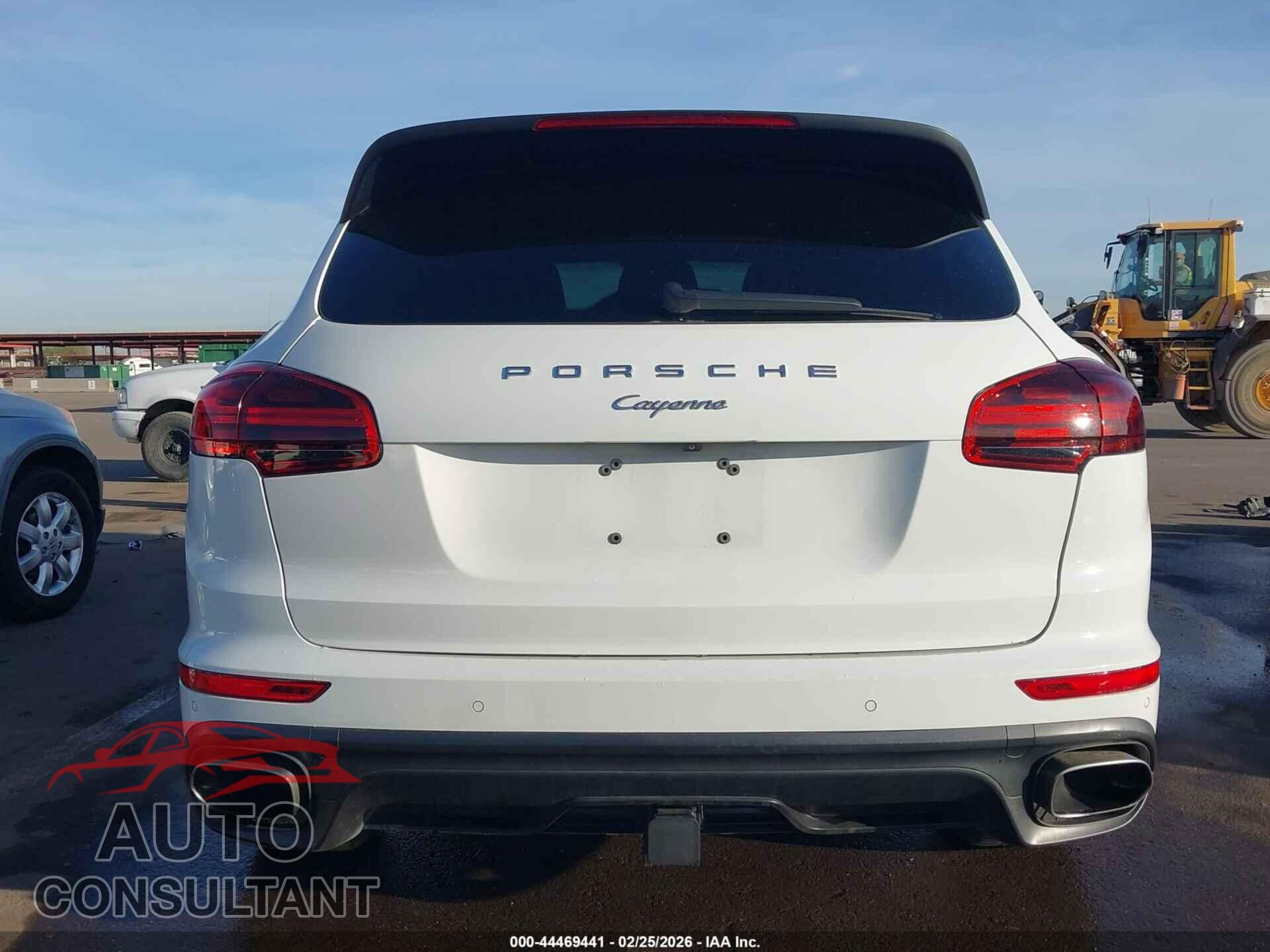 PORSCHE CAYENNE 2017 - WP1AA2A21HKA91128