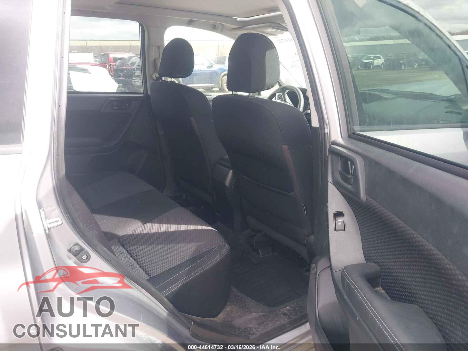 SUBARU FORESTER 2018 - JF2SJAEC2JH515455