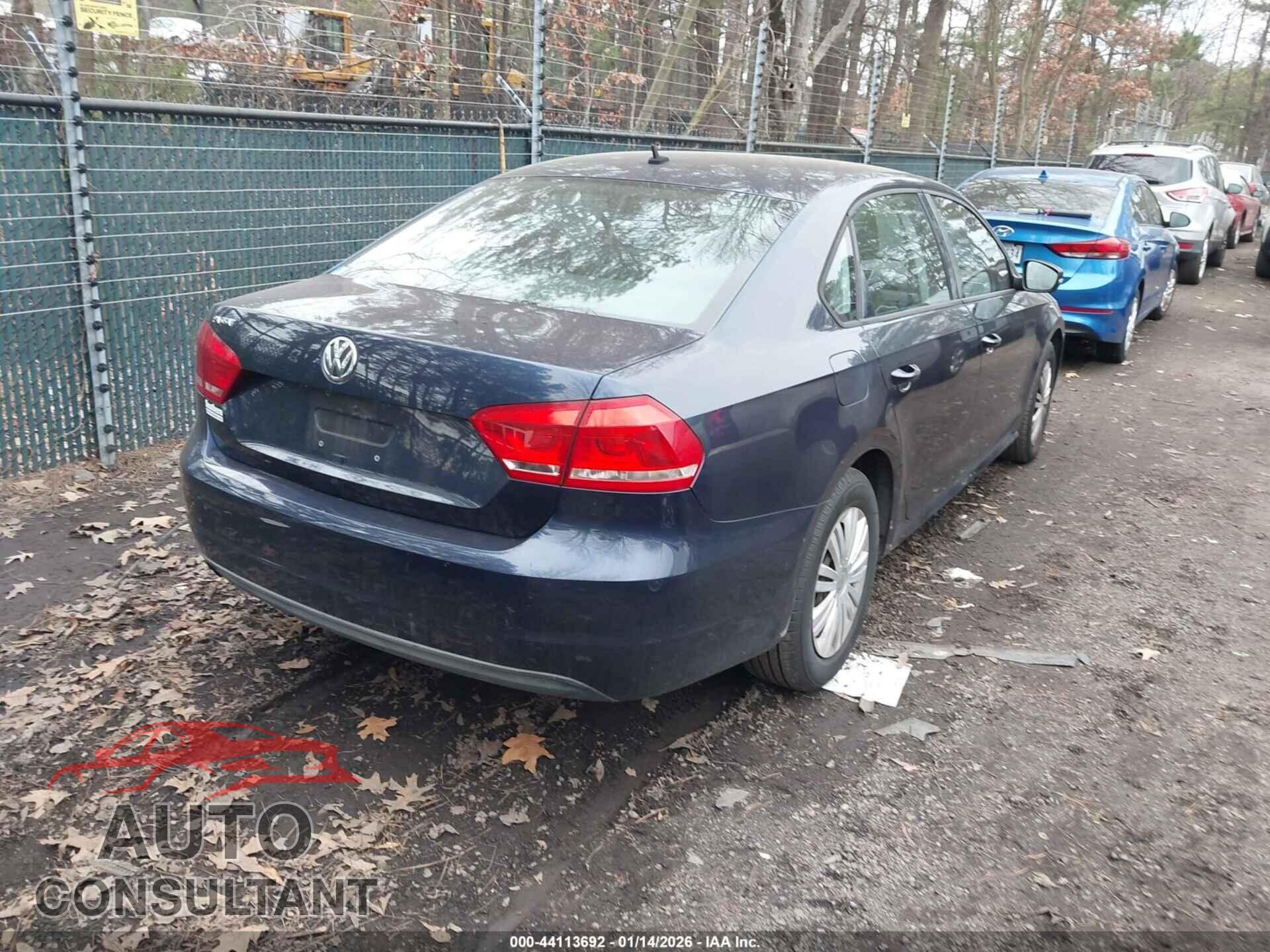 VOLKSWAGEN PASSAT 2014 - 1VWAP7A30EC003467