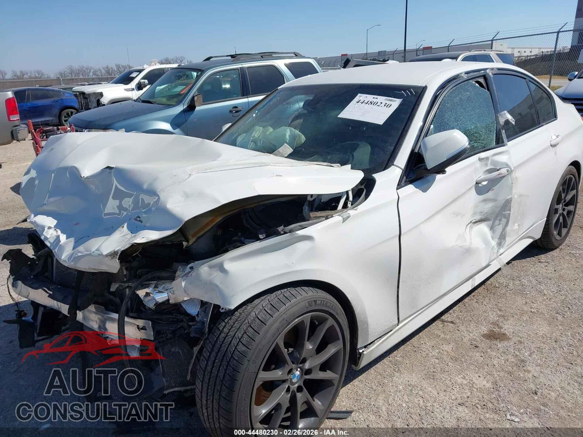 BMW 328I 2016 - WBA8E9G5XGNU30199