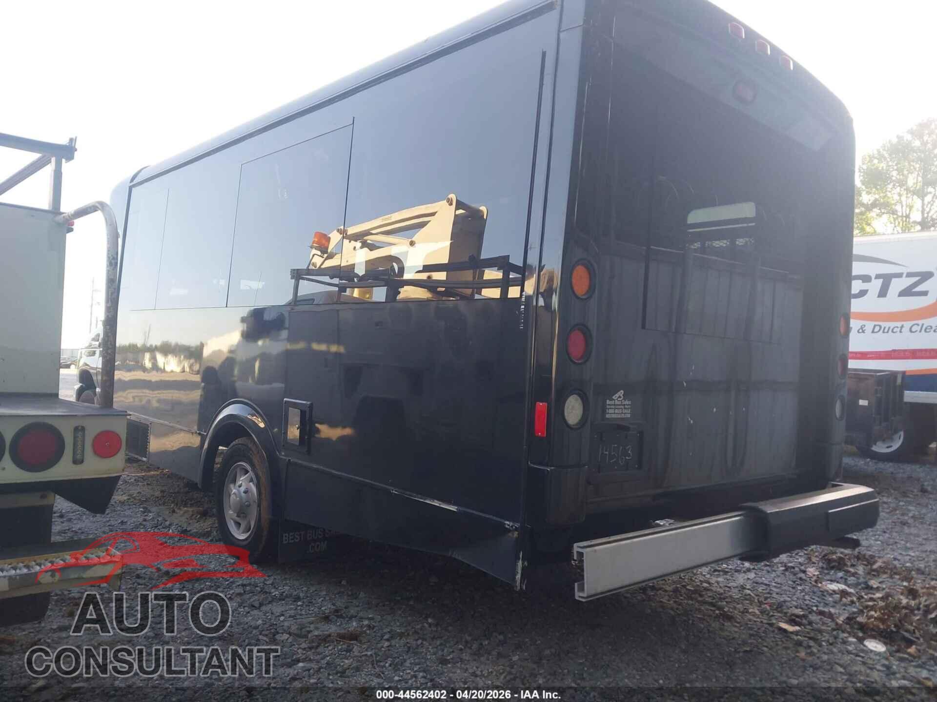 FORD E-450 CUTAWAY 2012 - 1FDFE4FS3CDB21898