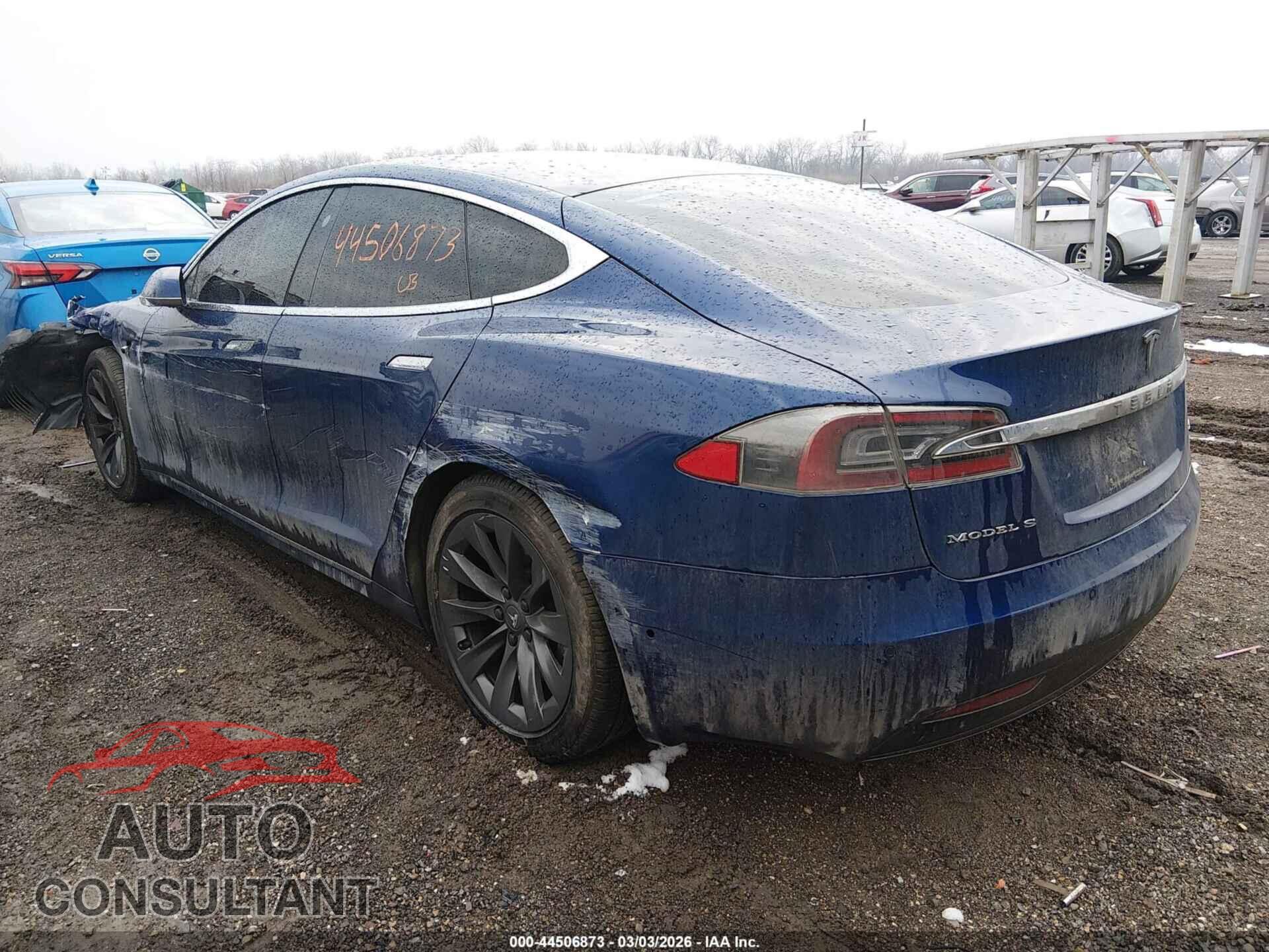 TESLA MODEL S 2018 - 5YJSA1E24JF296777