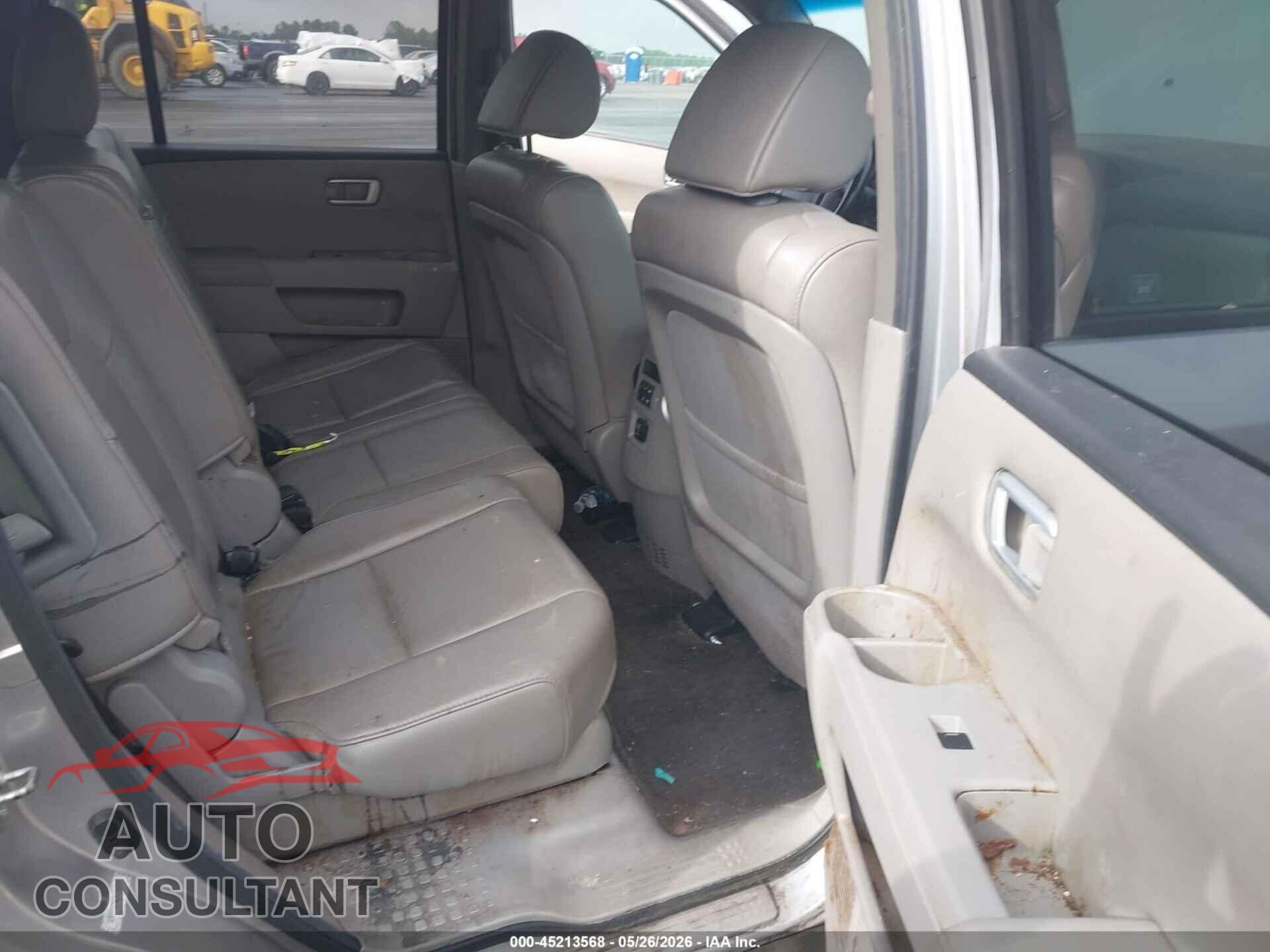 HONDA PILOT 2012 - 5FNYF4H74CB030697