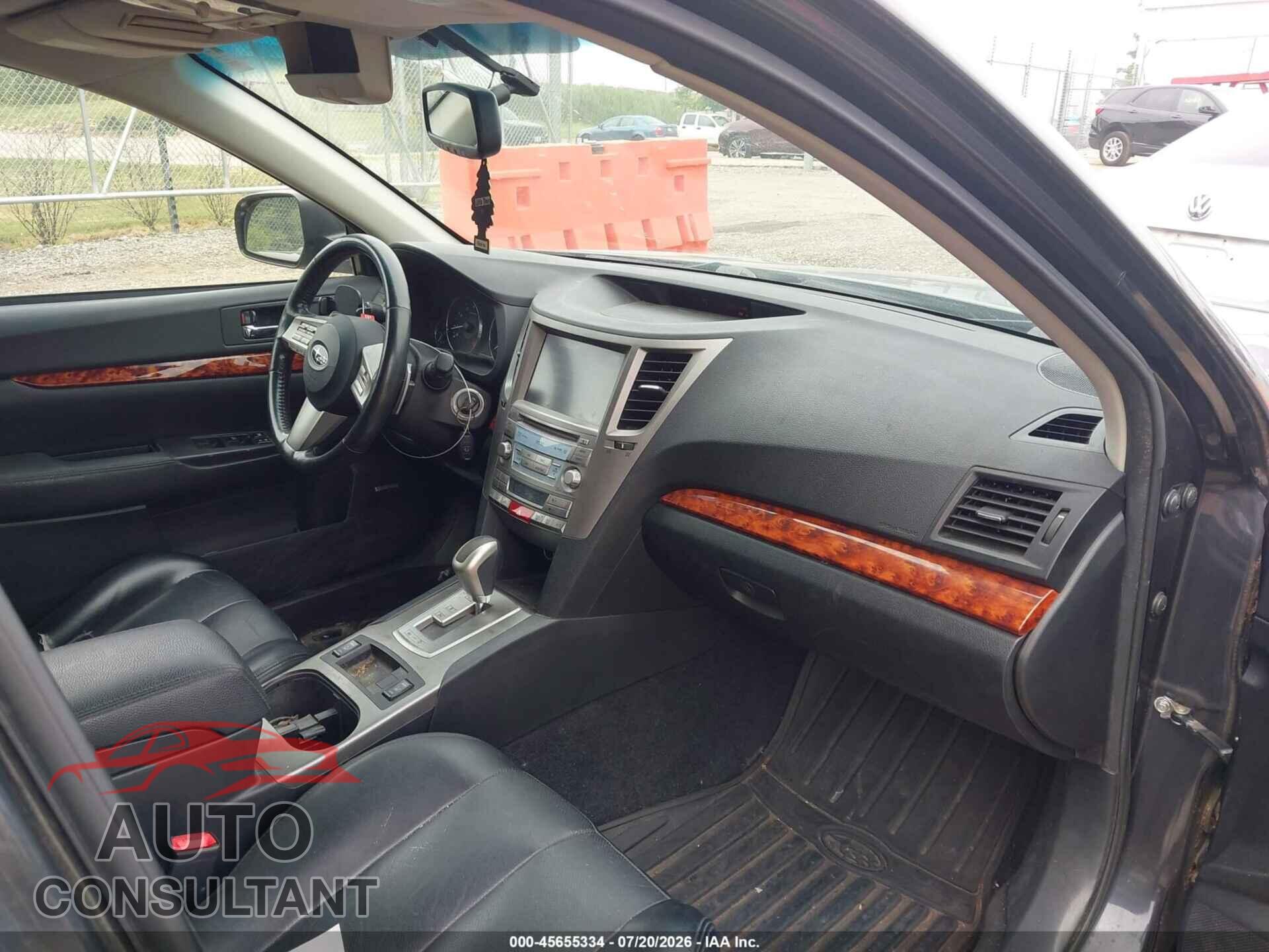 SUBARU OUTBACK 2011 - 4S4BRBLC7B3310403