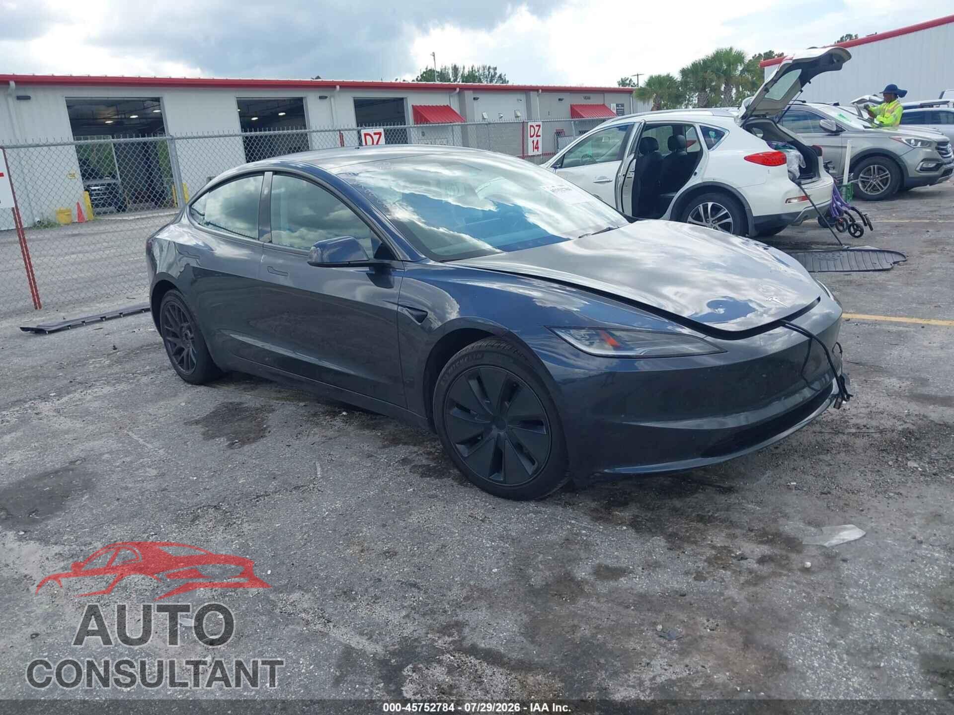 TESLA MODEL 3 2024 - 5YJ3E1EA9RF870964