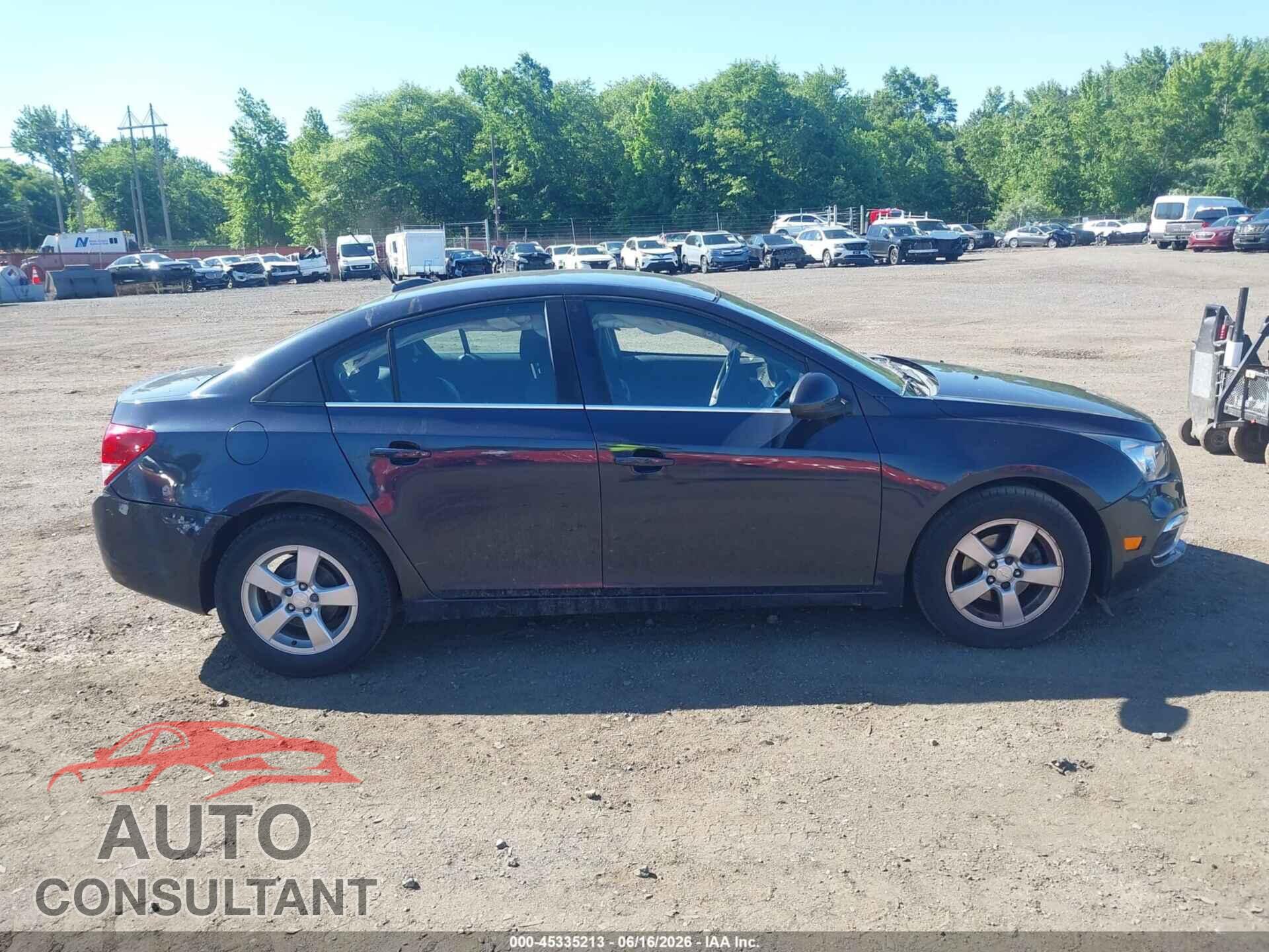 CHEVROLET CRUZE 2015 - 1G1PC5SB1F7203473