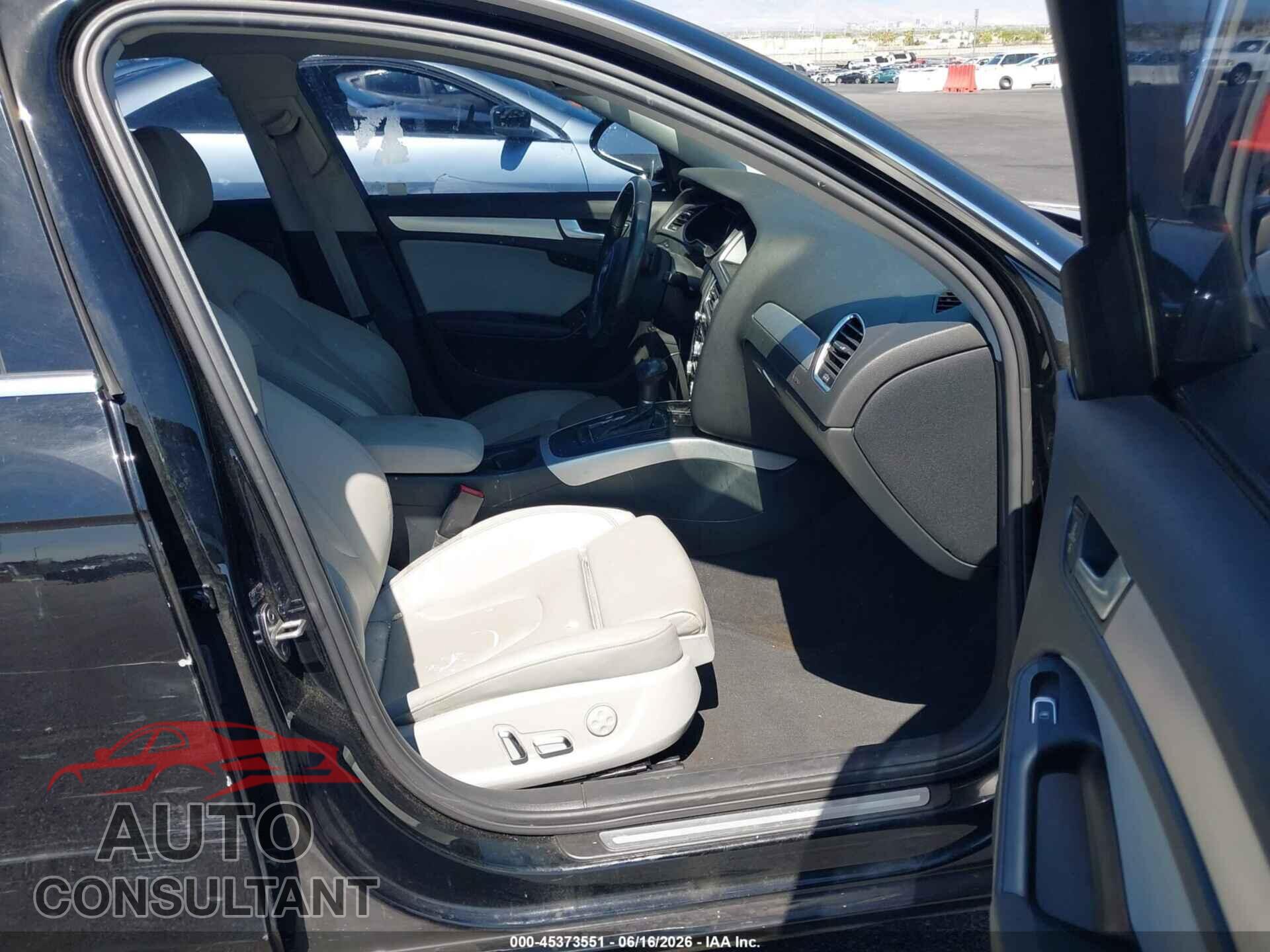 AUDI A4 2013 - WAUEFAFL5DN022030