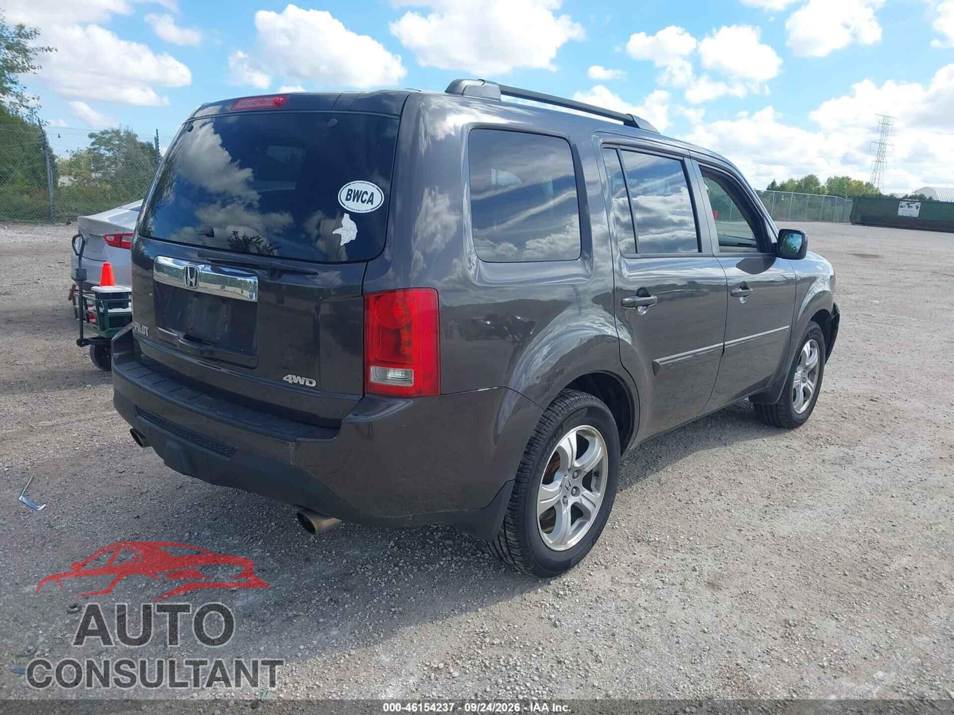 HONDA PILOT 2014 - 5FNYF4H53EB031101
