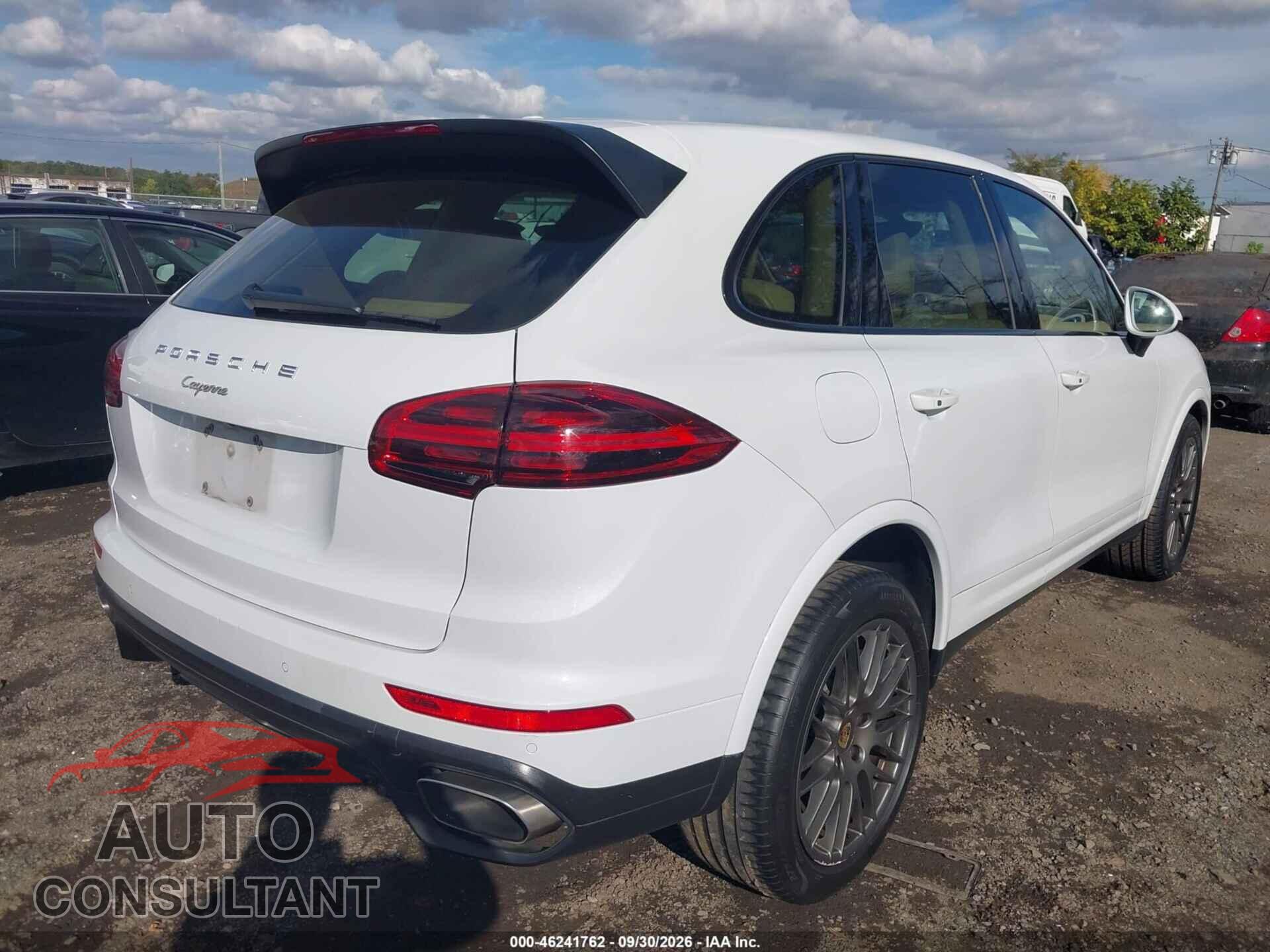 PORSCHE CAYENNE 2017 - WP1AA2A28HKA83561