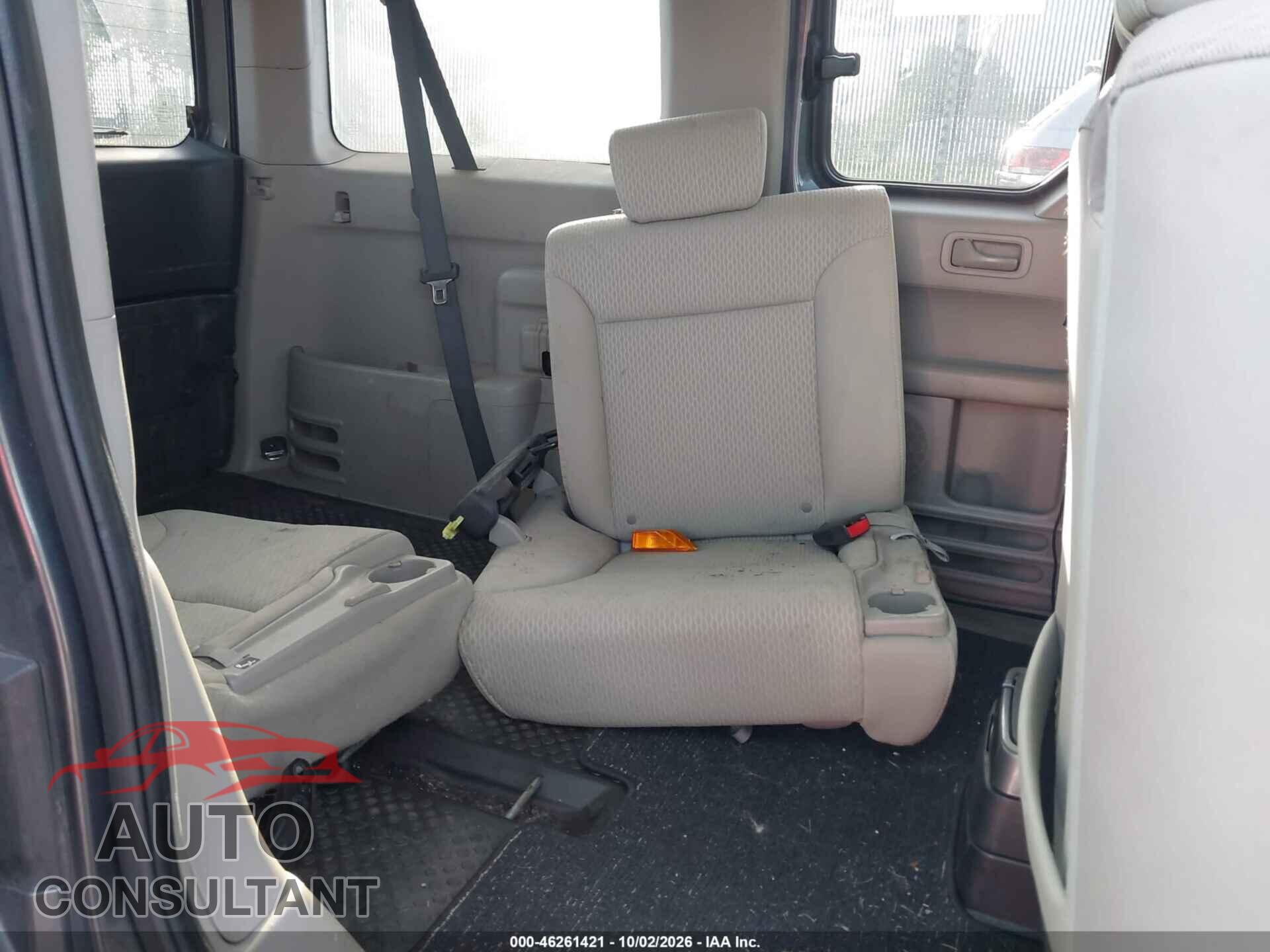 HONDA ELEMENT 2011 - 5J6YH2H75BL005697