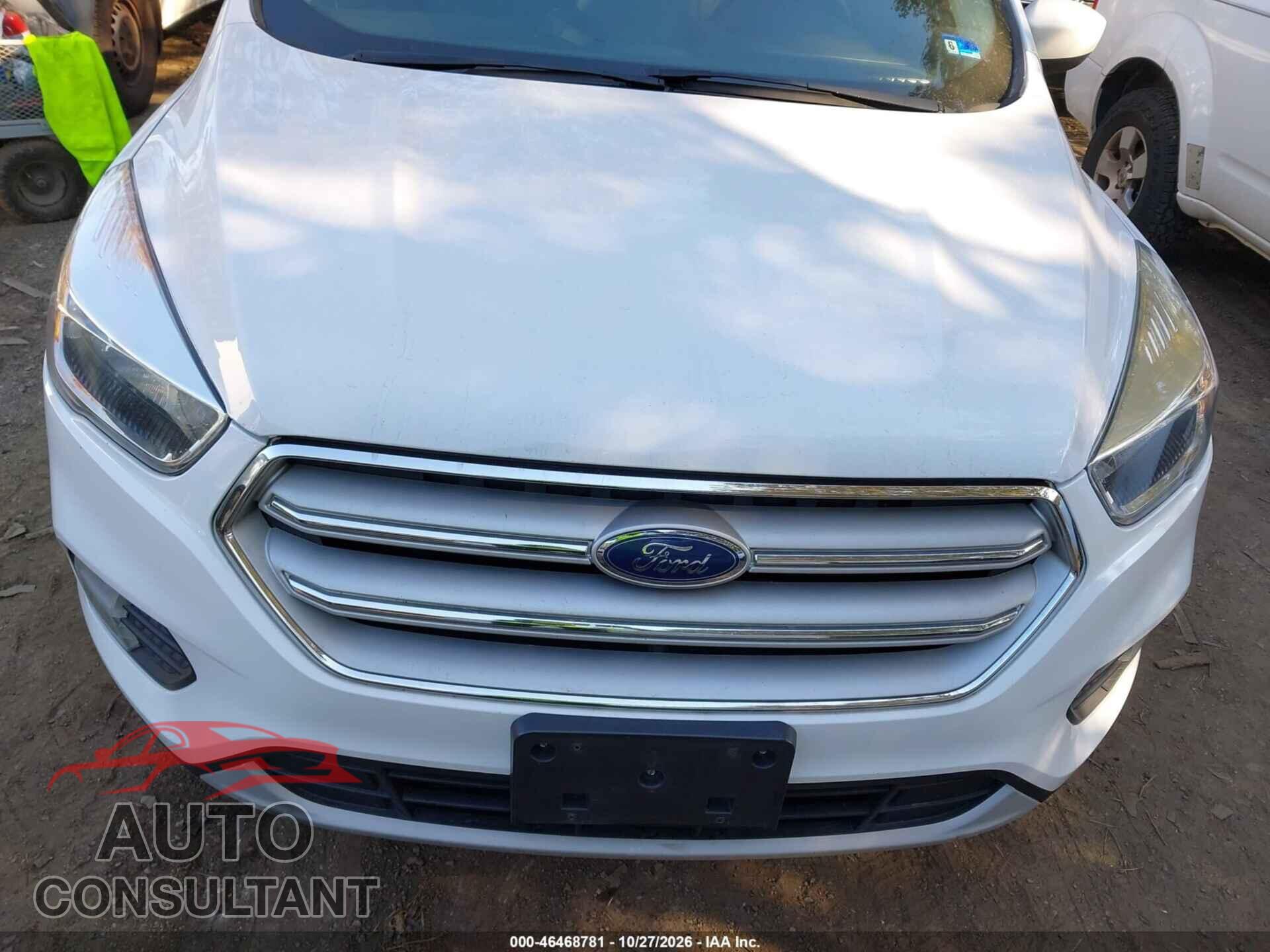 FORD ESCAPE 2018 - 1FMCU0GD6JUC55915