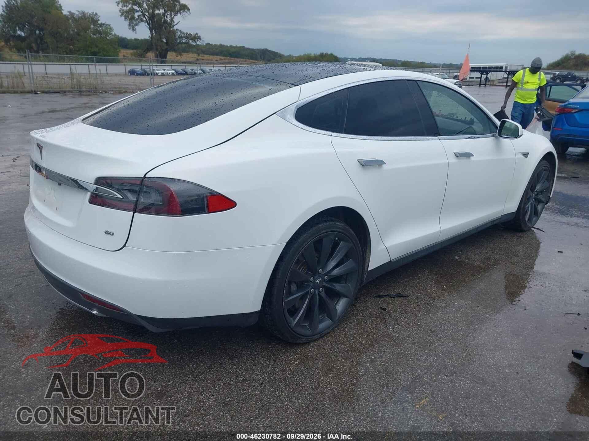 TESLA MODEL S 2014 - 5YJSA1S19EFP52435