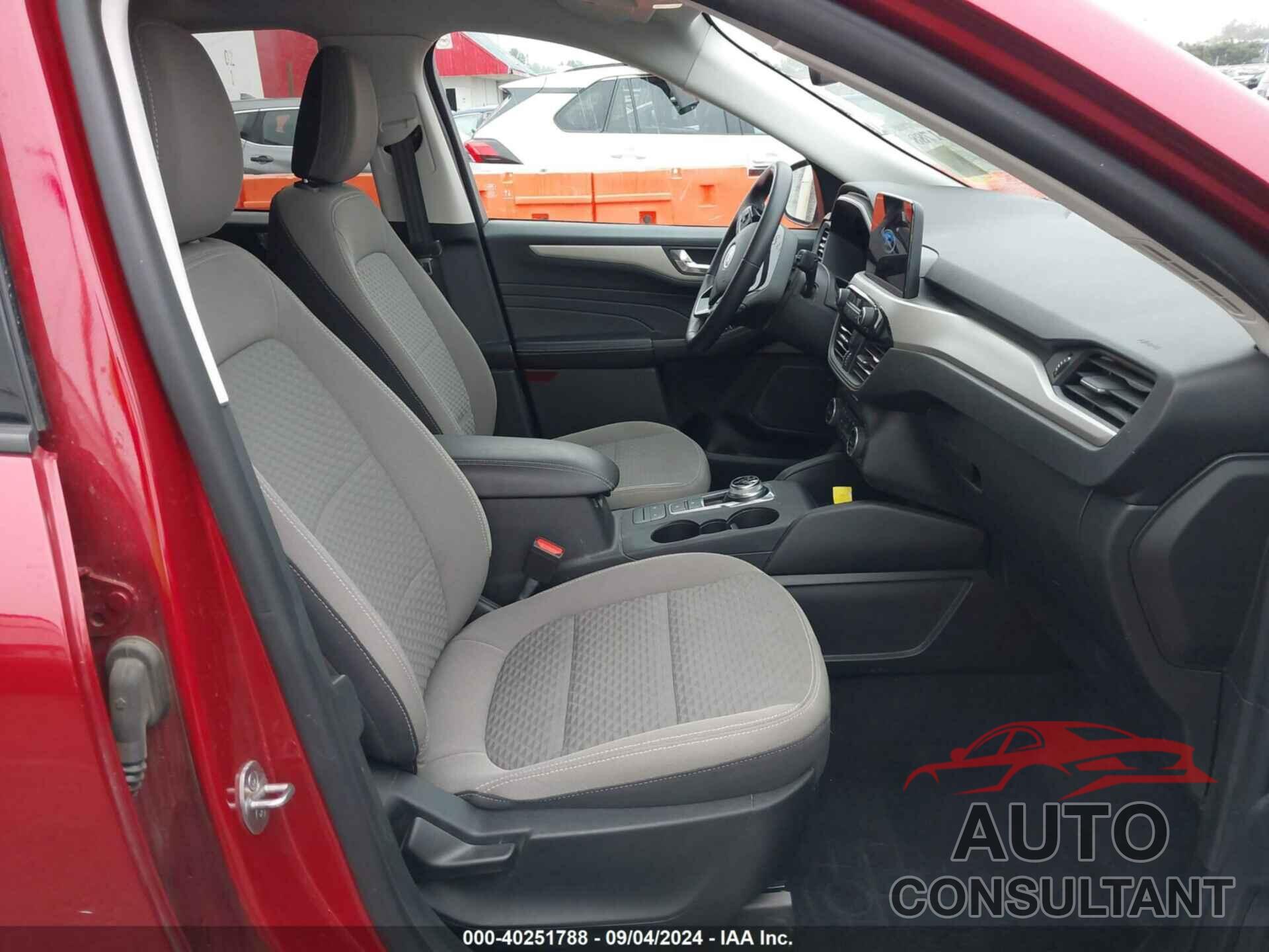 FORD ESCAPE 2021 - 1FMCU0EZ7MUB17304