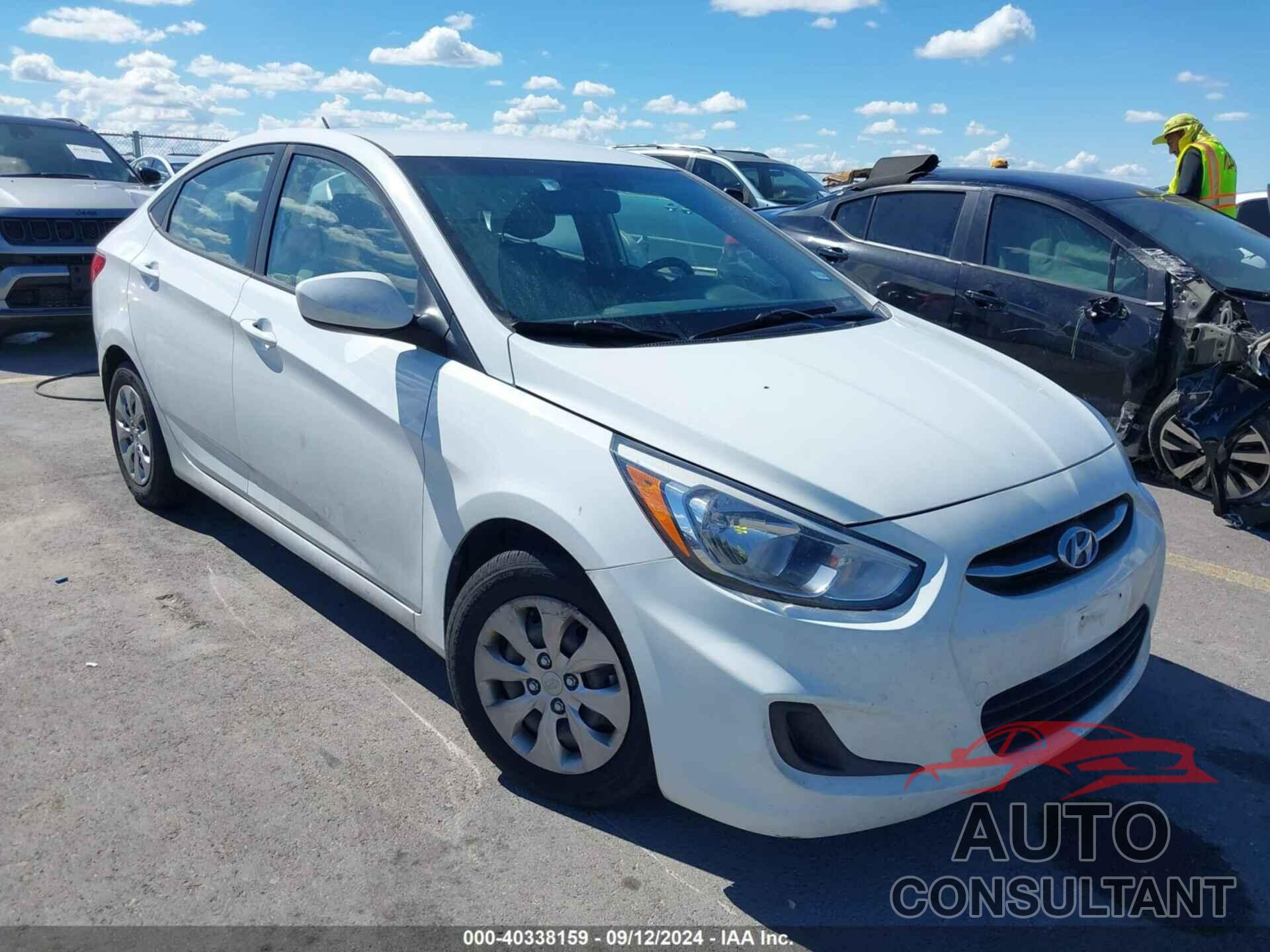 HYUNDAI ACCENT 2017 - KMHCT4AE3HU311749