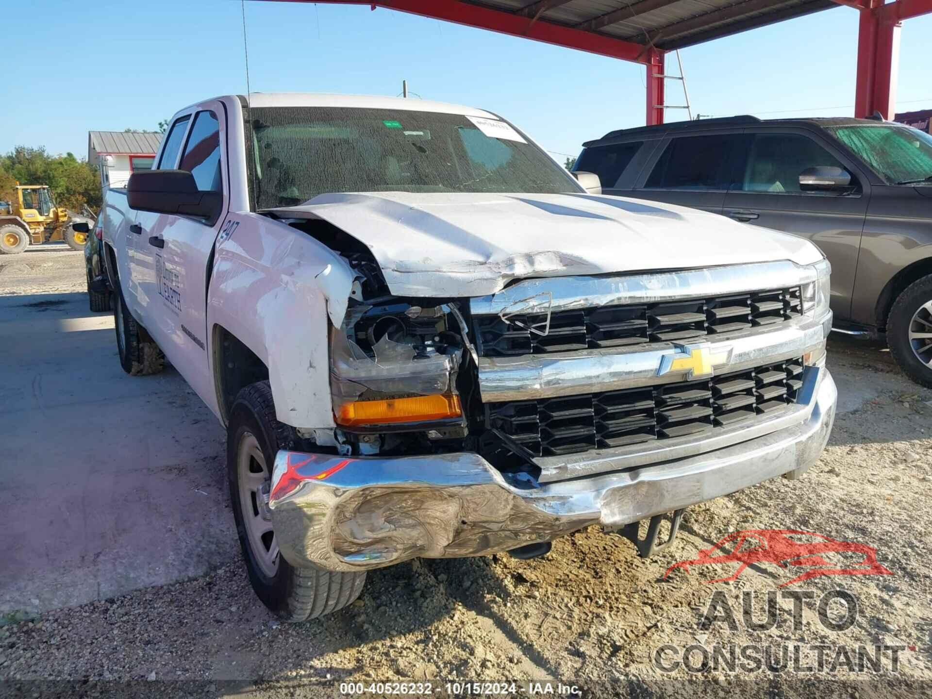 CHEVROLET SILVERADO 1500 2018 - 1GCRCNEH6JZ154221