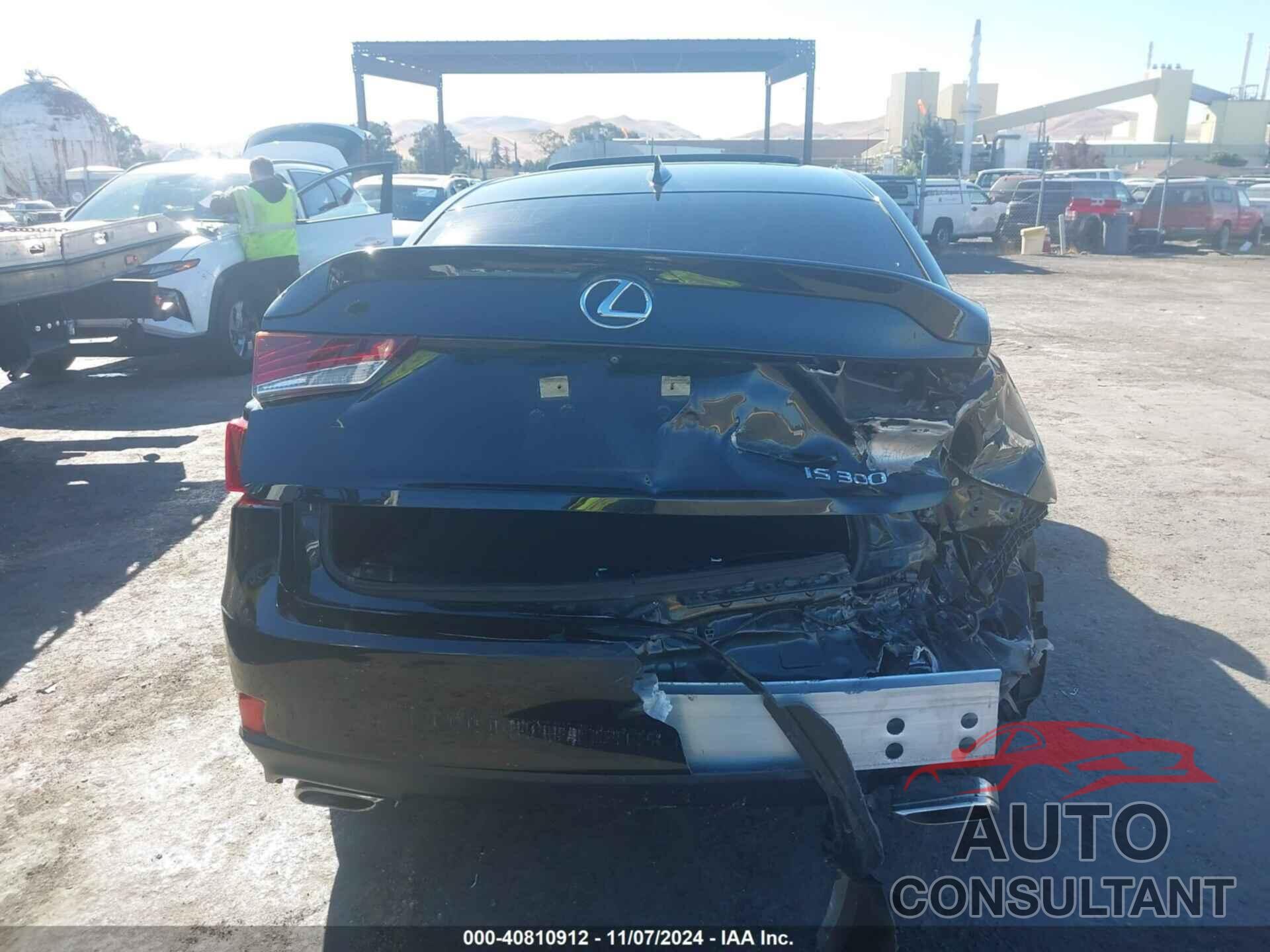 LEXUS IS 300 2019 - JTHBA1D23K5099666