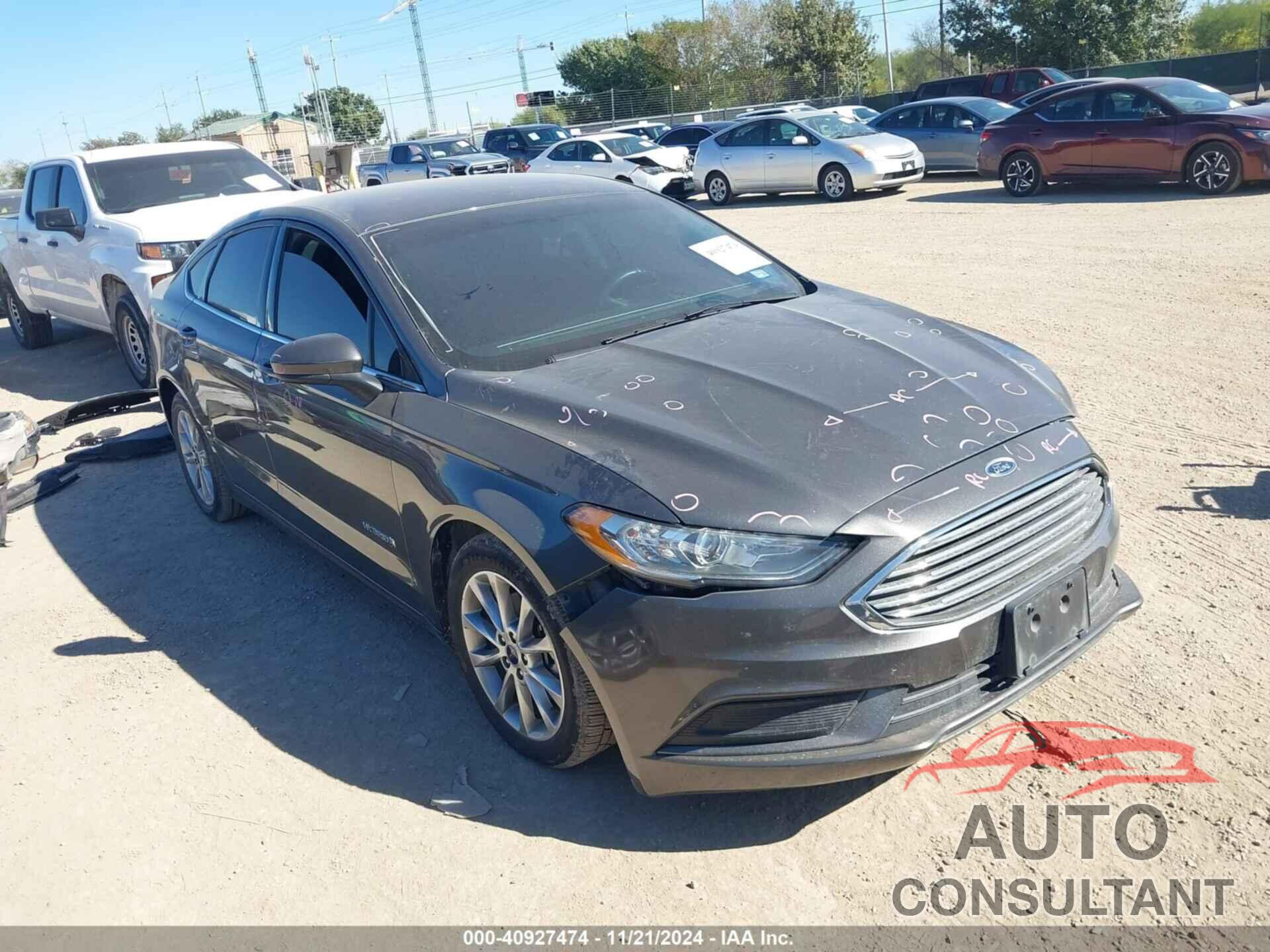 FORD FUSION HYBRID 2017 - 3FA6P0LU7HR400630
