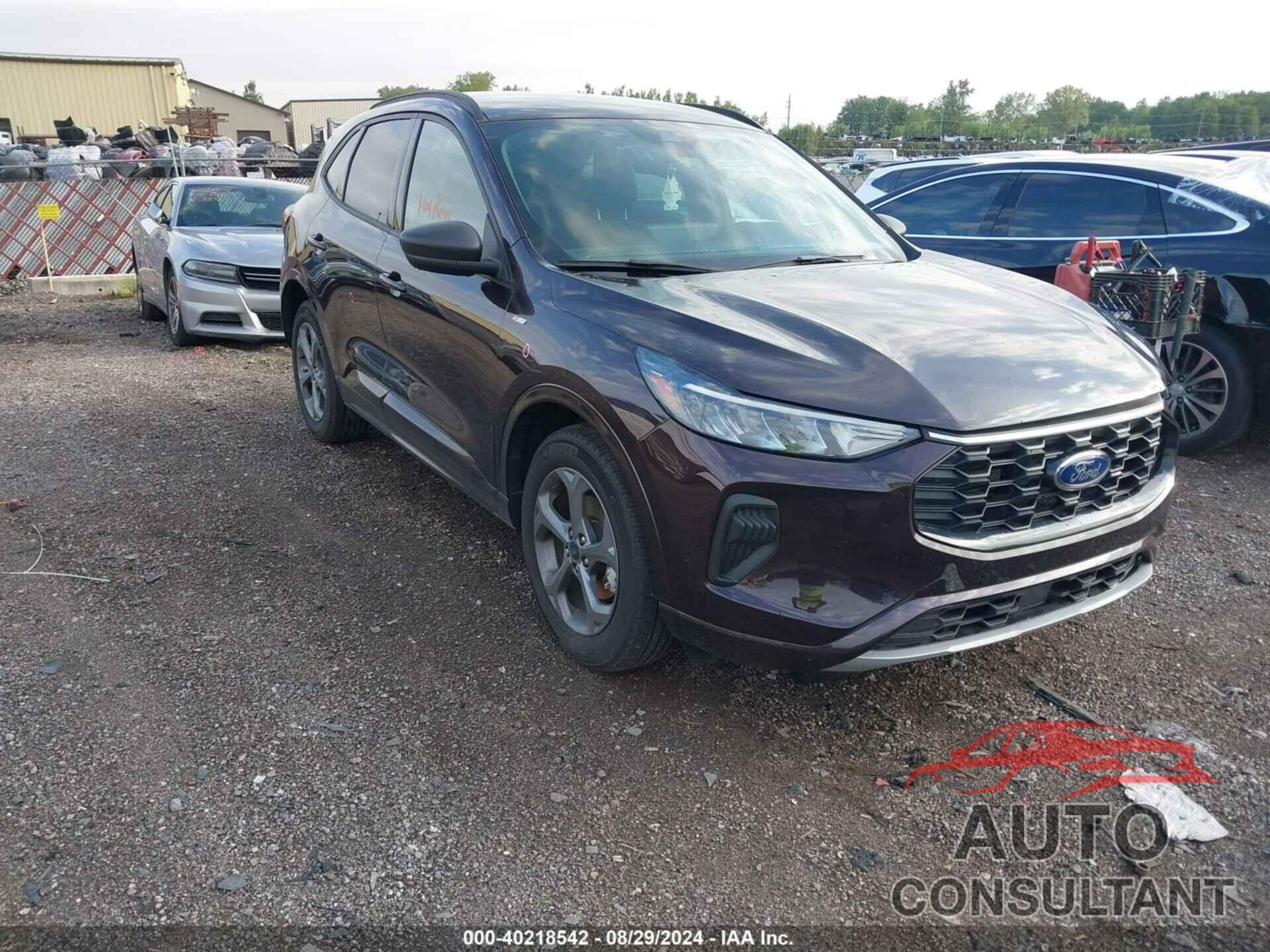 FORD ESCAPE 2023 - 1FMCU9MN1PUB43100