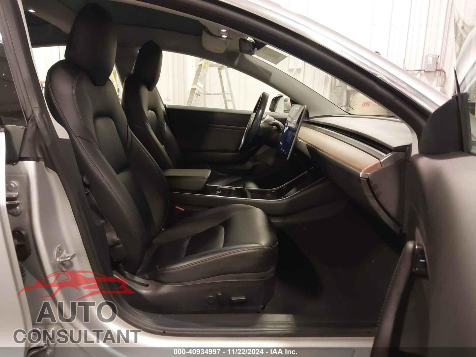 TESLA MODEL 3 2018 - 5YJ3E1EA4JF061392