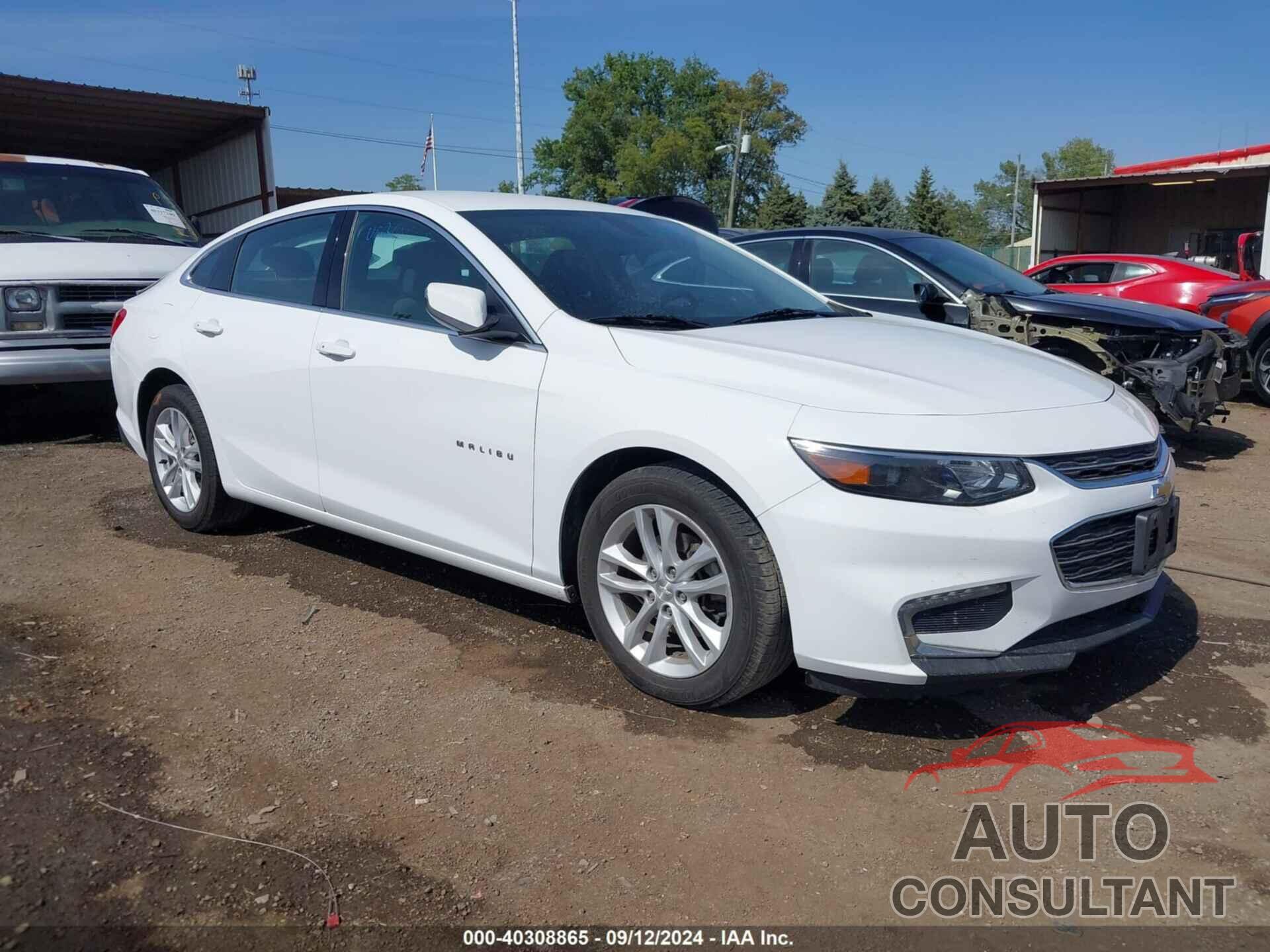 CHEVROLET MALIBU 2017 - 1G1ZE5ST1HF208869