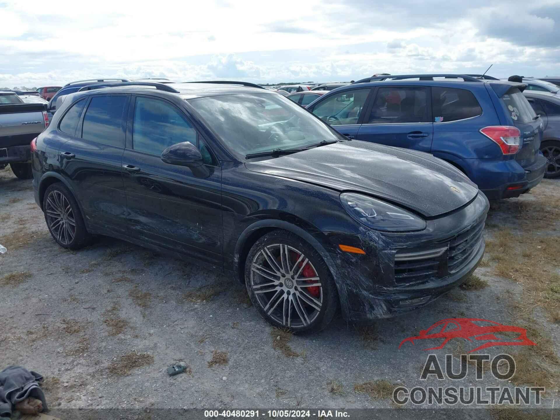 PORSCHE CAYENNE 2017 - WP1AC2A27HLA92384