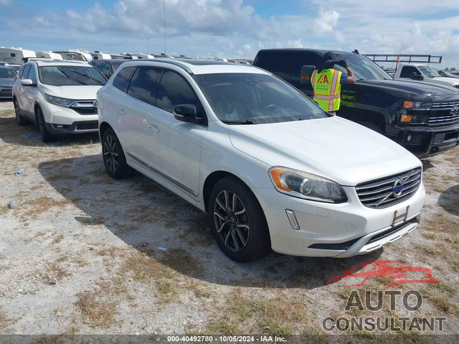 VOLVO XC60 2017 - YV449MRR4H2042863