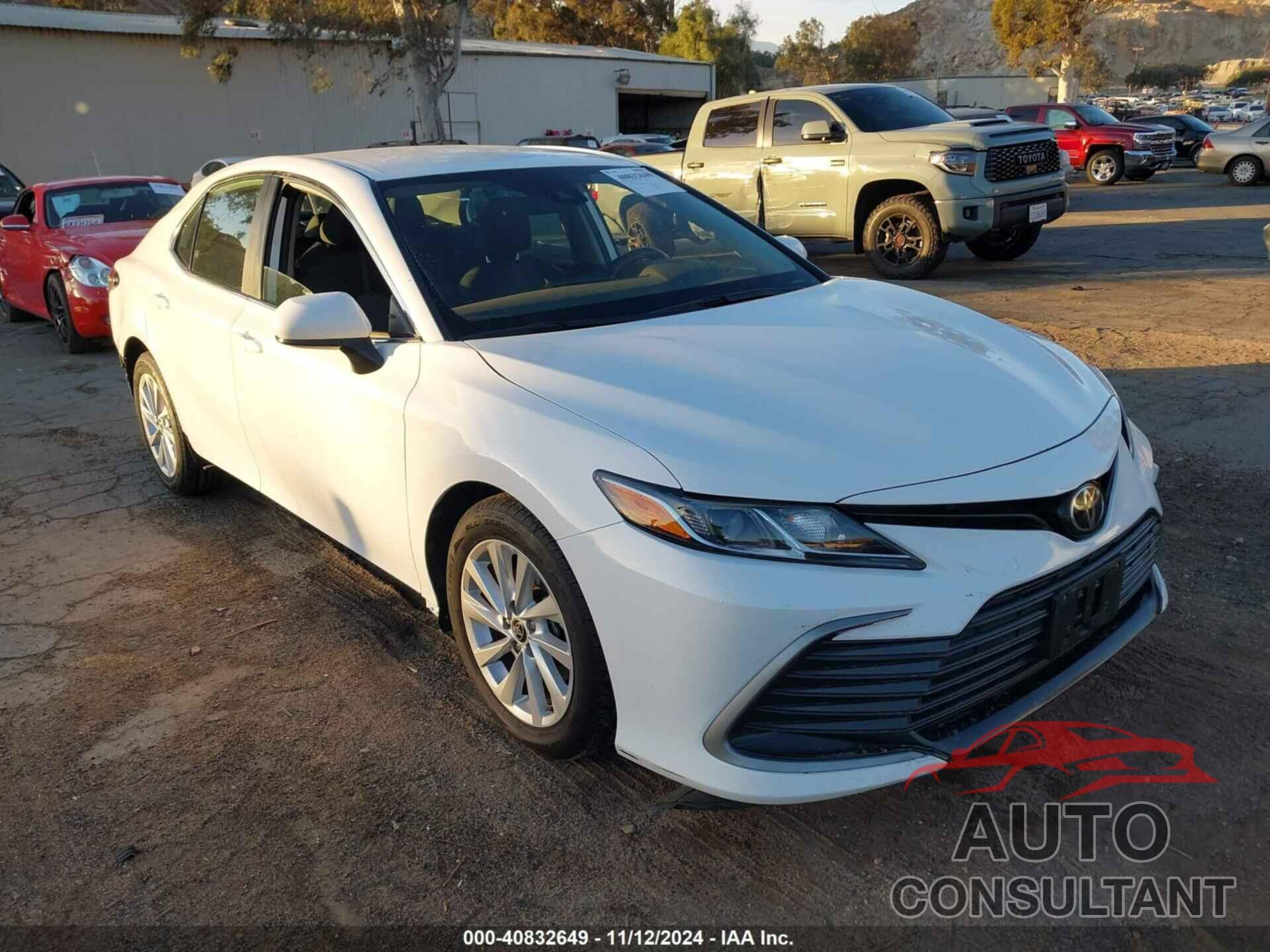 TOYOTA CAMRY 2021 - 4T1C11AKXMU453066