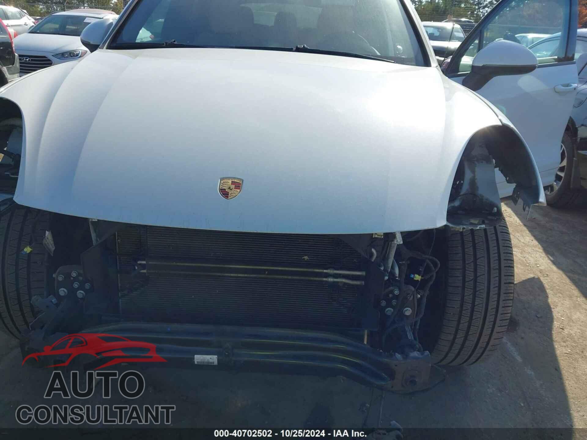 PORSCHE CAYENNE 2017 - WP1AA2A2XHKA90835