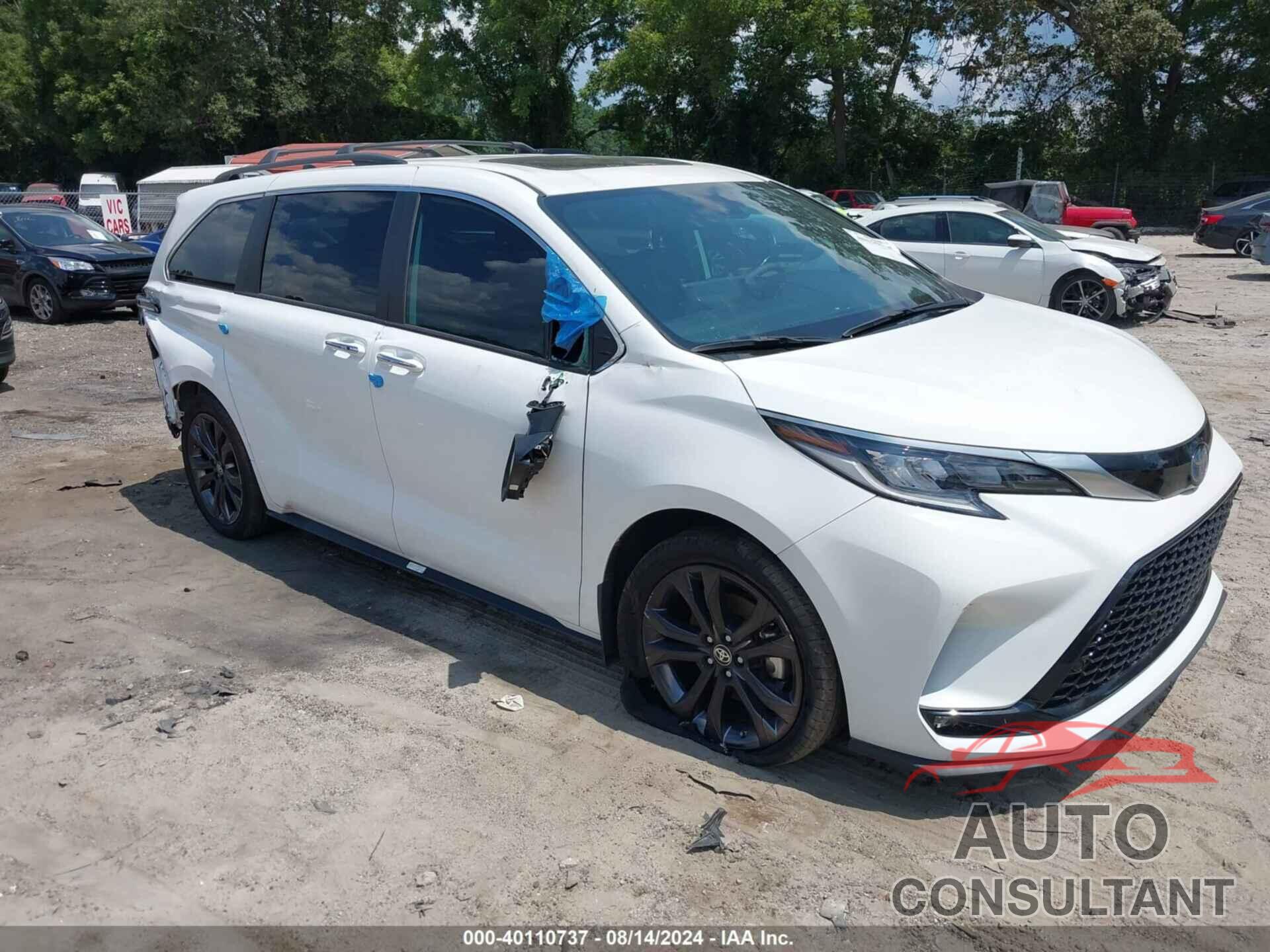 TOYOTA SIENNA 2023 - 5TDXRKEC5PS149014