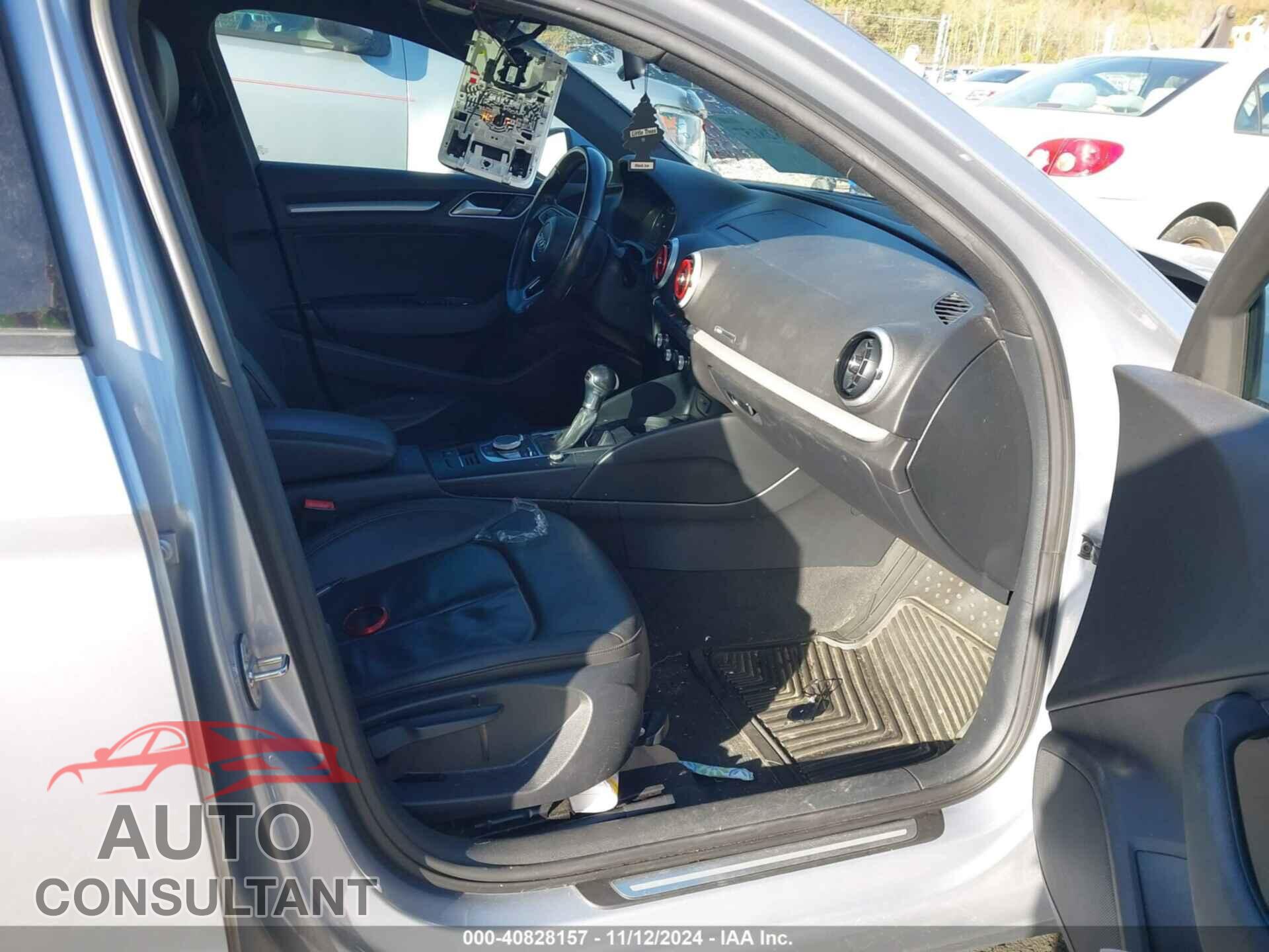AUDI A3 2017 - WAUAUGFF8H1035496