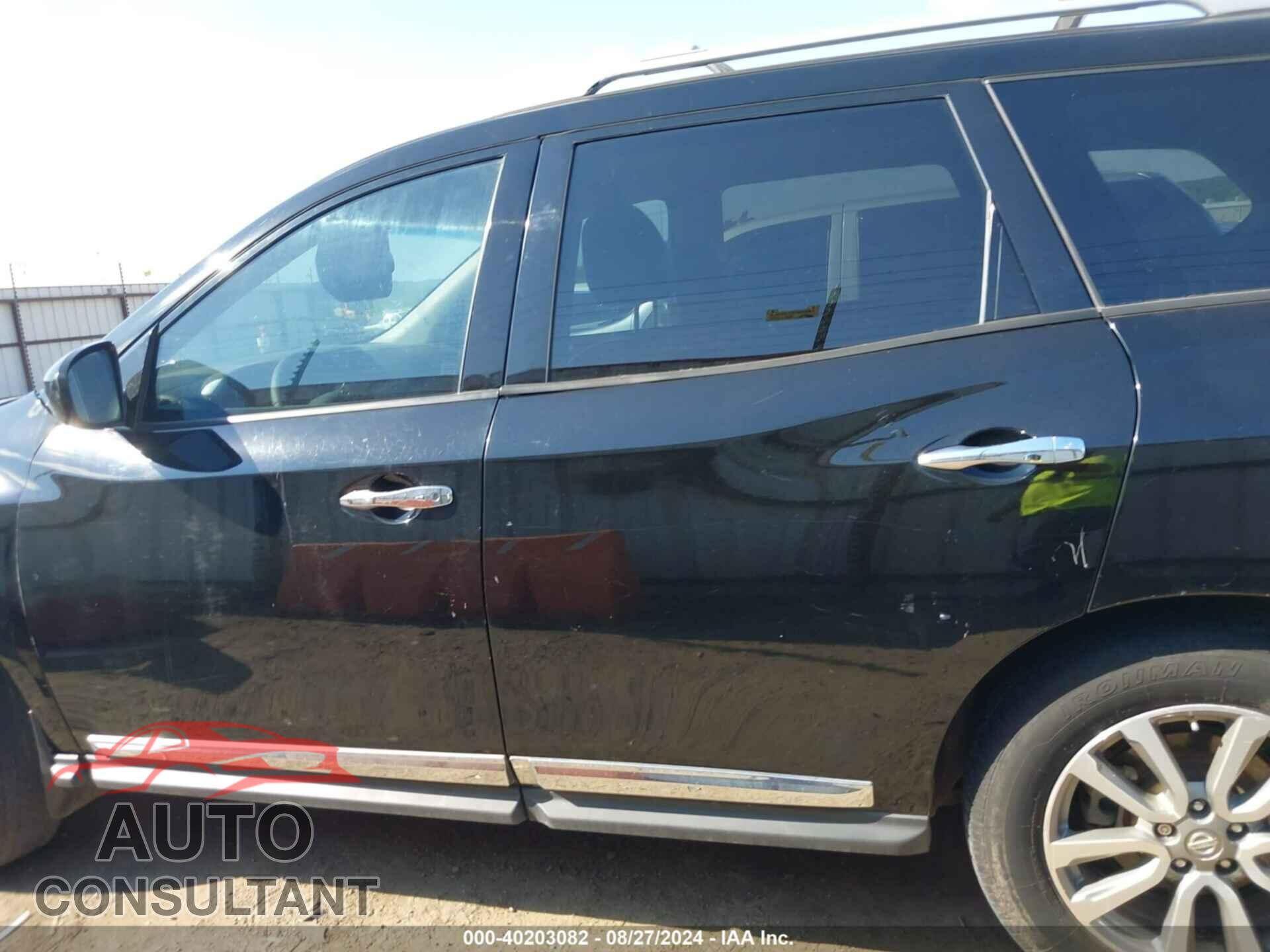 NISSAN PATHFINDER 2013 - 5N1AR2MM8DC606908