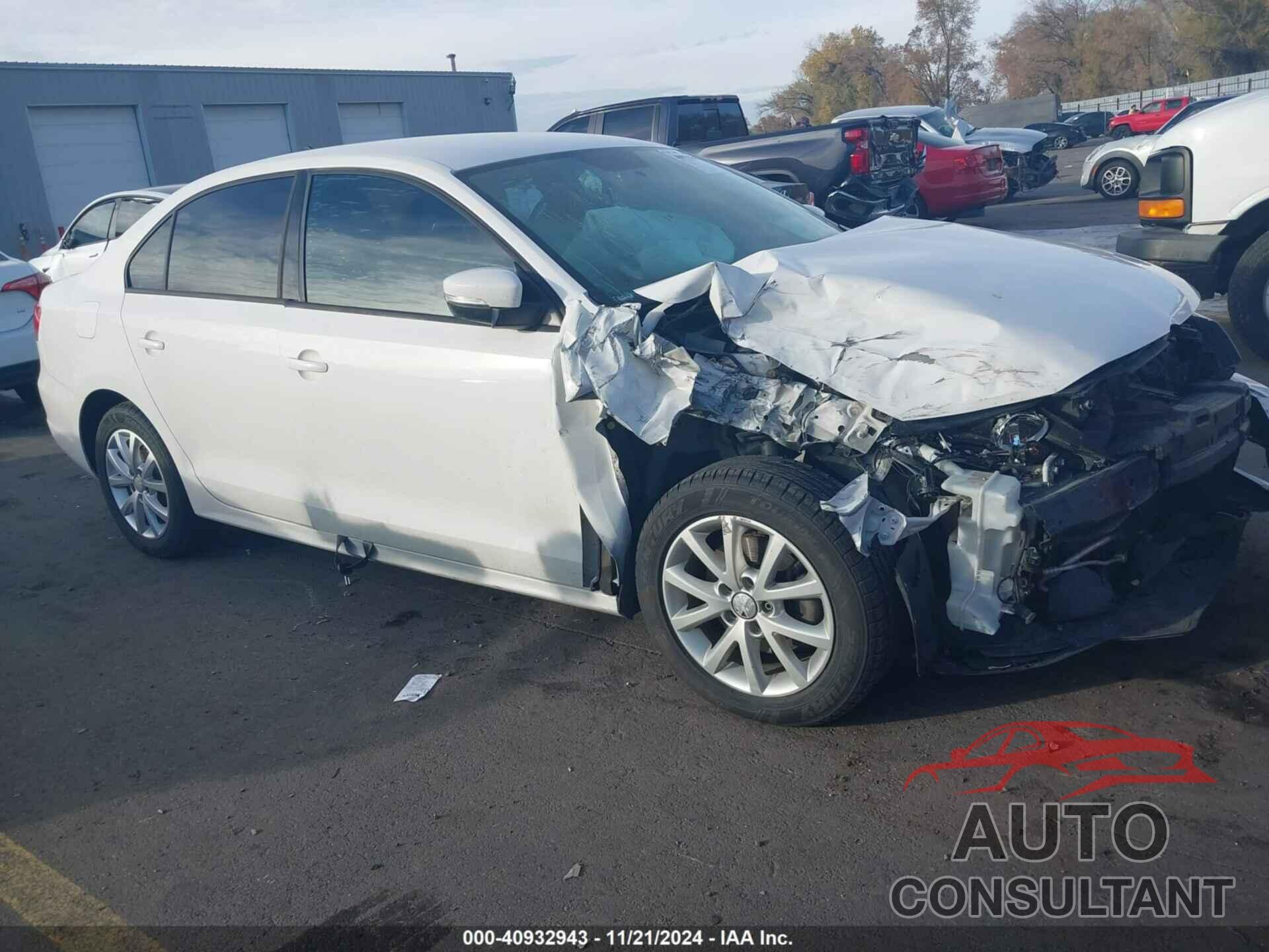 VOLKSWAGEN JETTA 2011 - 3VWDZ7AJ2BM315340