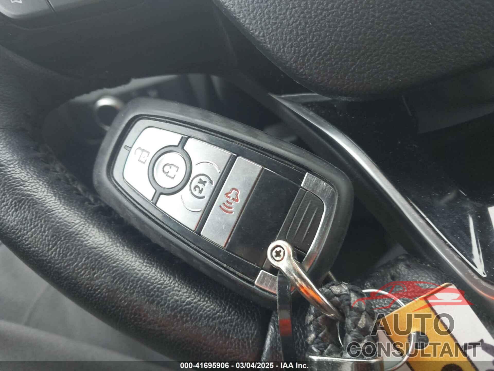 FORD ESCAPE 2021 - 1FMCU9G68MUA06185