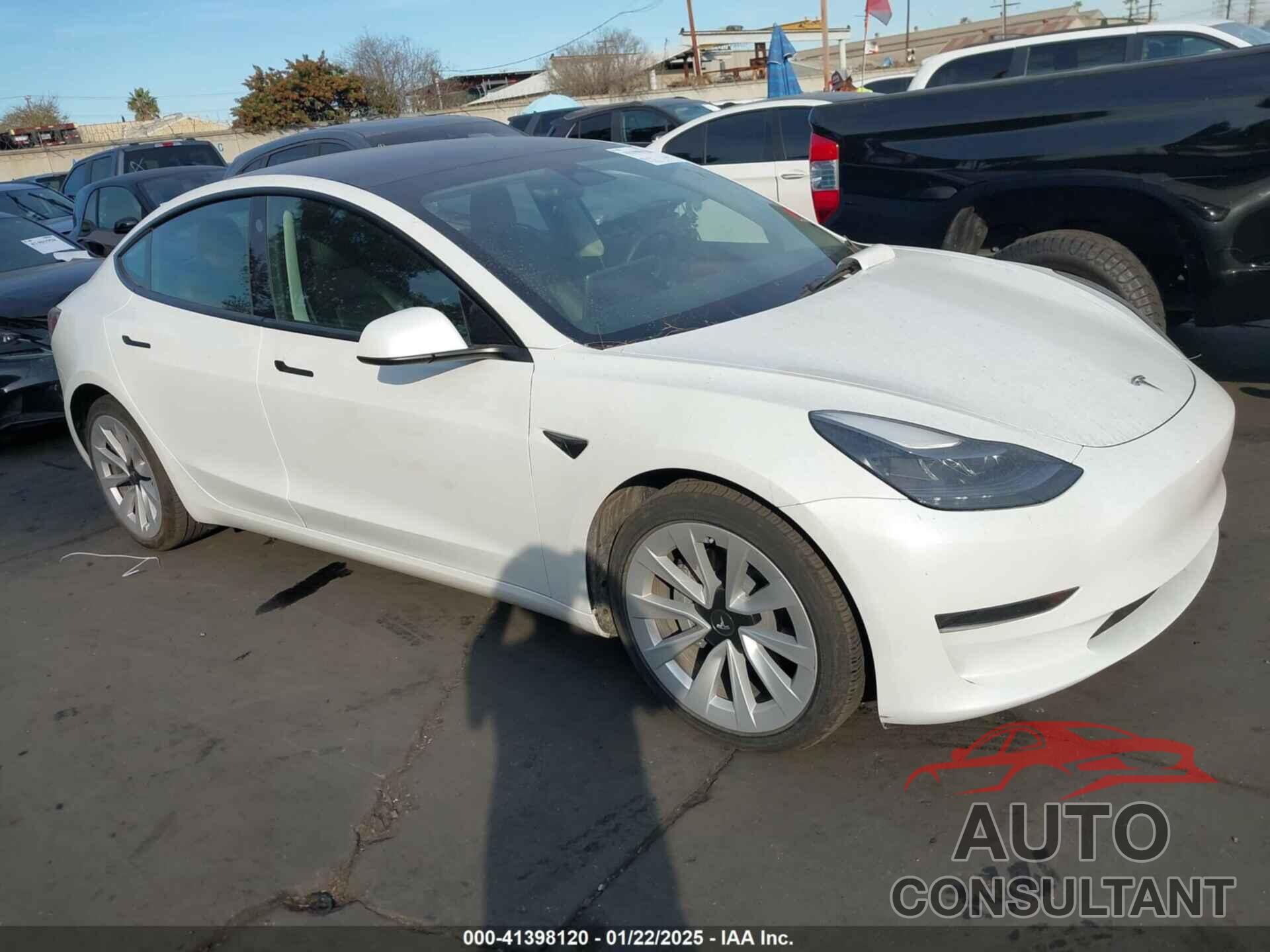 TESLA MODEL 3 2023 - 5YJ3E1EA0PF483569