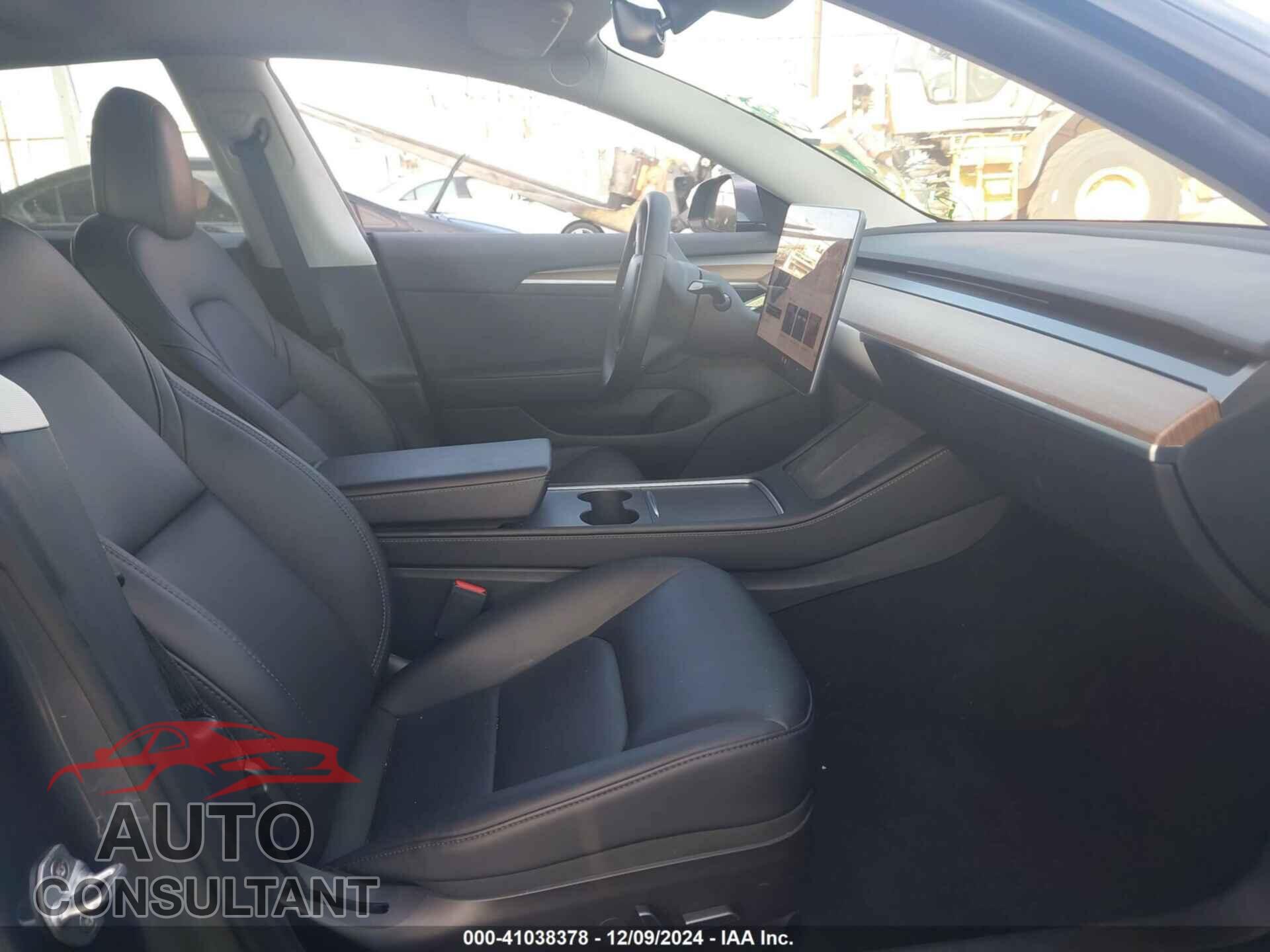 TESLA MODEL 3 2023 - 5YJ3E1EA2PF406542