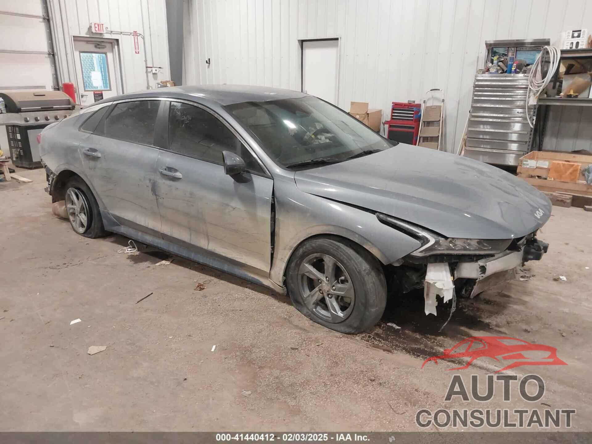 KIA K5 2022 - 5XXG14J22NG131083