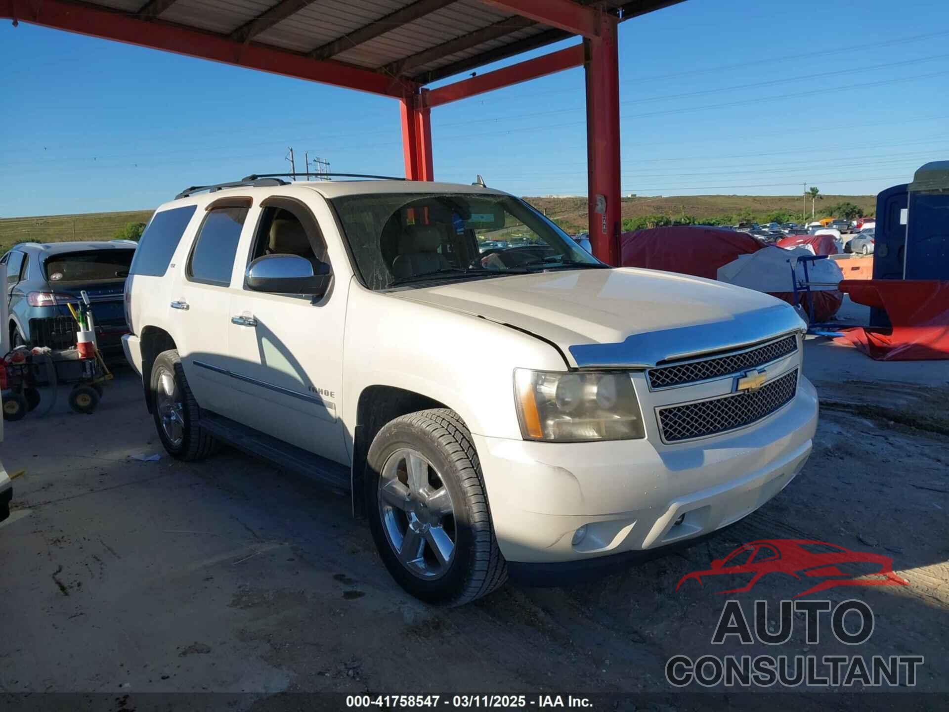 CHEVROLET TAHOE 2011 - 1GNSKCE08BR383463