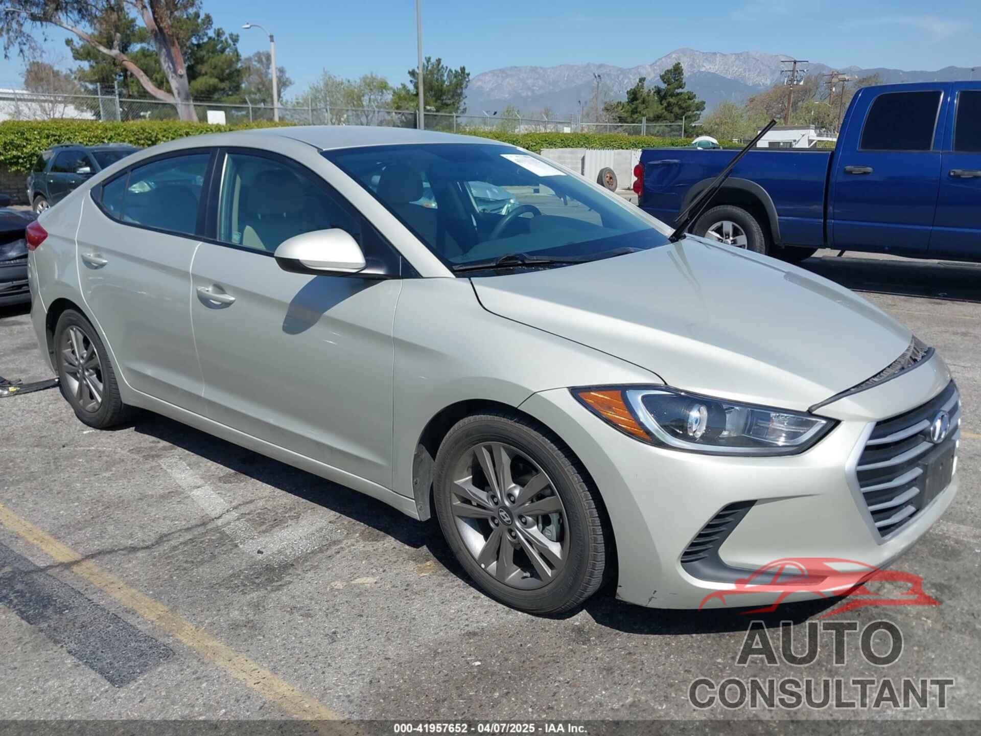 HYUNDAI ELANTRA 2018 - 5NPD84LF8JH292776