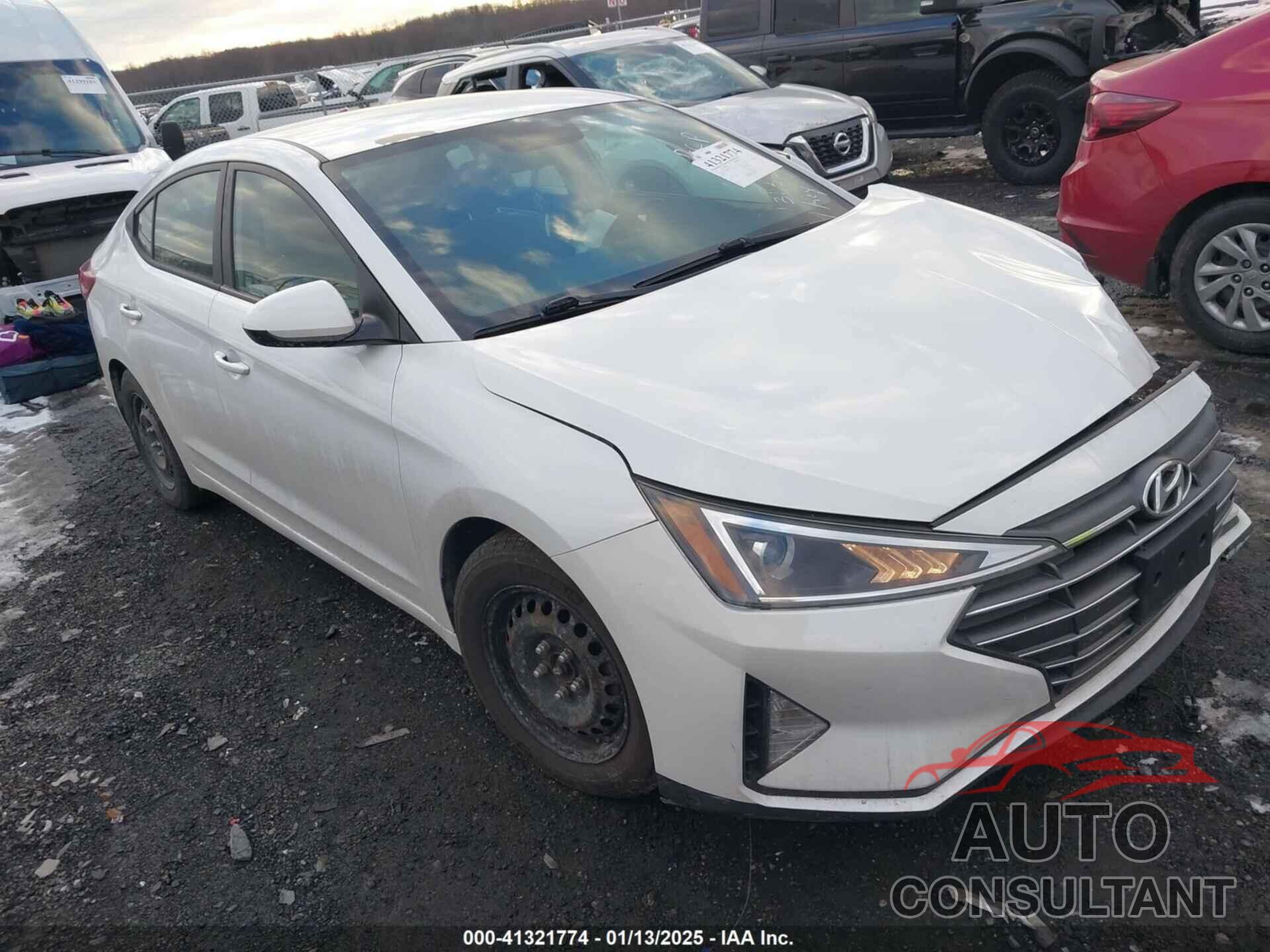 HYUNDAI ELANTRA 2019 - 5NPD74LF9KH497737